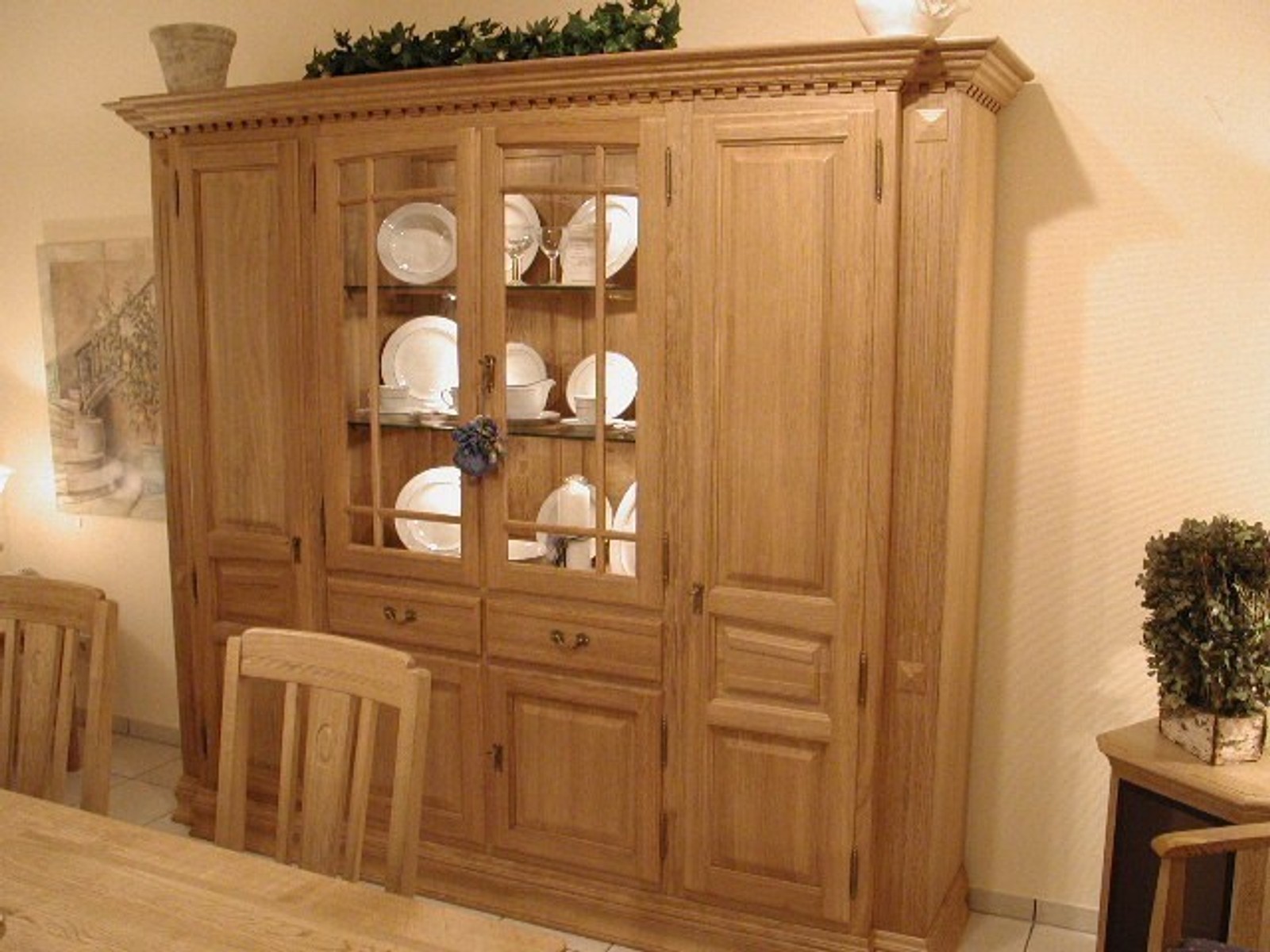 Hünfeld - Schrank / Wohnzimmer-Schrank - Breite 232 cm Höhe 200 cm - Modell Hünfeld 232 in Eiche massiv, Farbtöne gelaugt, geölt, gebeizt , lackiert etc
