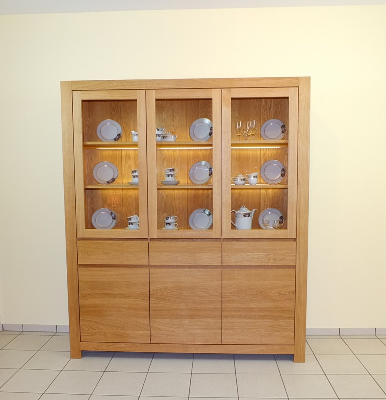 Schermbeck Schrank, Wohnzimmerschrank Eiche massiv modern grifflos, Modell: Schrank Schermbeck 172 - Höhe 200 cm / Eichenmöbel und moderne Massivholzmöbel