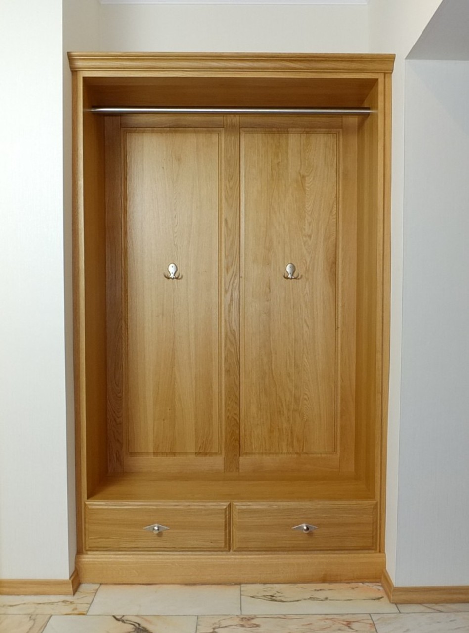 Einbau Garderobe für Nische / Maßgarderobe / Eiche, Buche oder Kirschbaum massiv, Modell: 