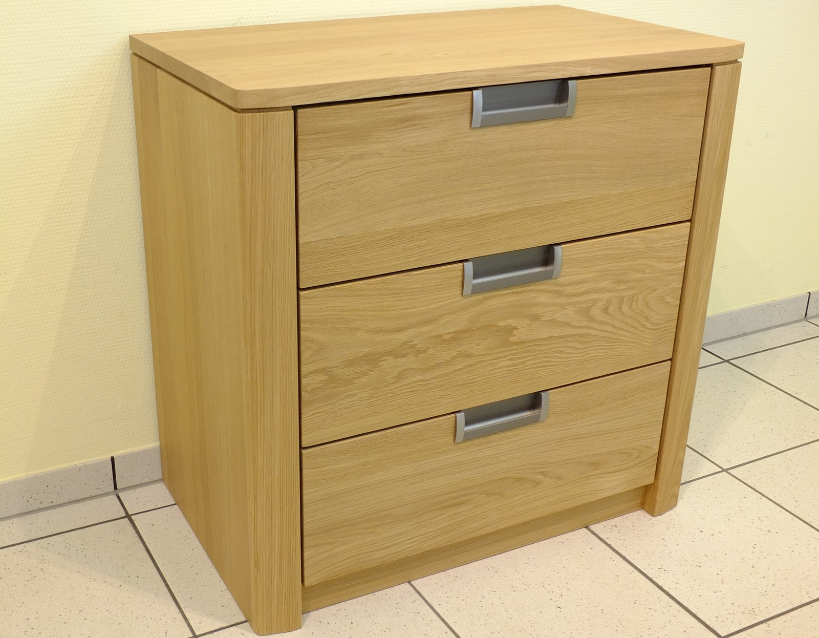 kleiderschrank günstig schwarz Landhaus Massivholz großer Garderobenschrank Schrank Bernhard PS620 4-trg. XXL schwarz lackiert Landhausstil Klassik möbelando Kommode Lene, Moderne