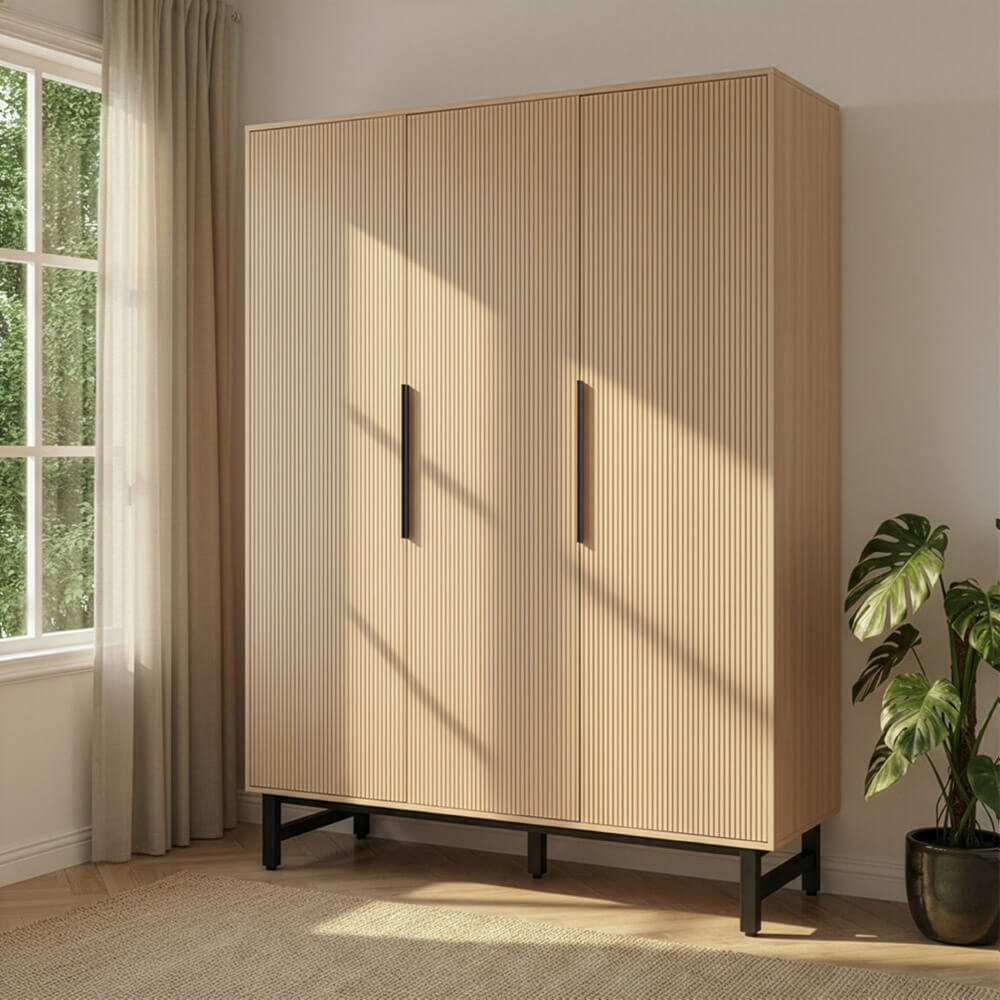 Kleiderschrank NYLA