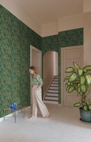 Non-woven wallpaper floral green gold metallic MN2014