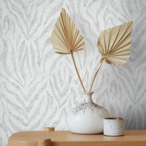 GZSZ non-woven wallpaper zebra white grey metallic 34815