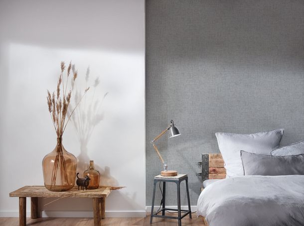 Non-woven wallpaper used look grey silver 39564-2