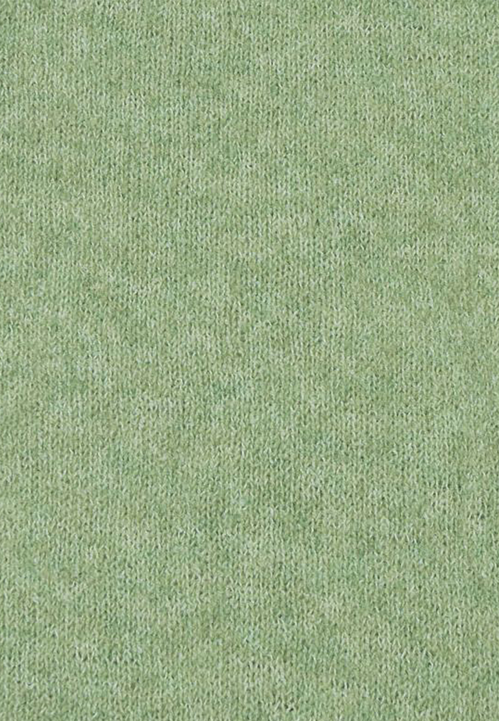 Dreieckstuch Feinstrick Flauschoptik Lang Zulaufende Spitzen Dreieckstuch Feinstrick Flauschoptik Lang Zulaufende Spitzen