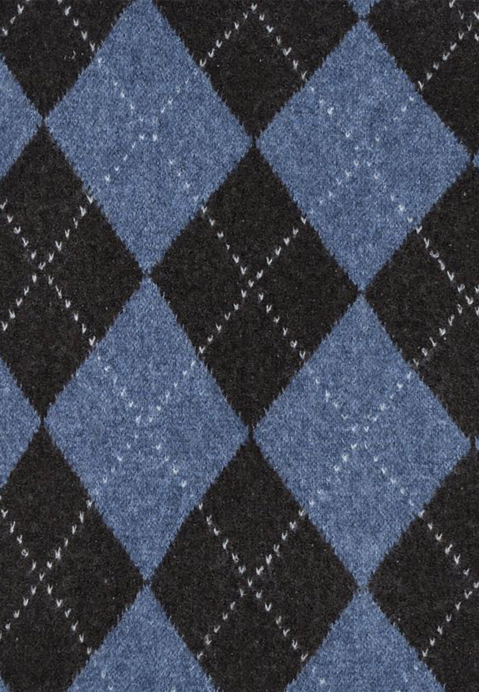 810413_2cf73c303fffb70efacd97df945c6a73_001.jpg Dreieckstuch Argylemuster Rauten Kontrastlinien Strick