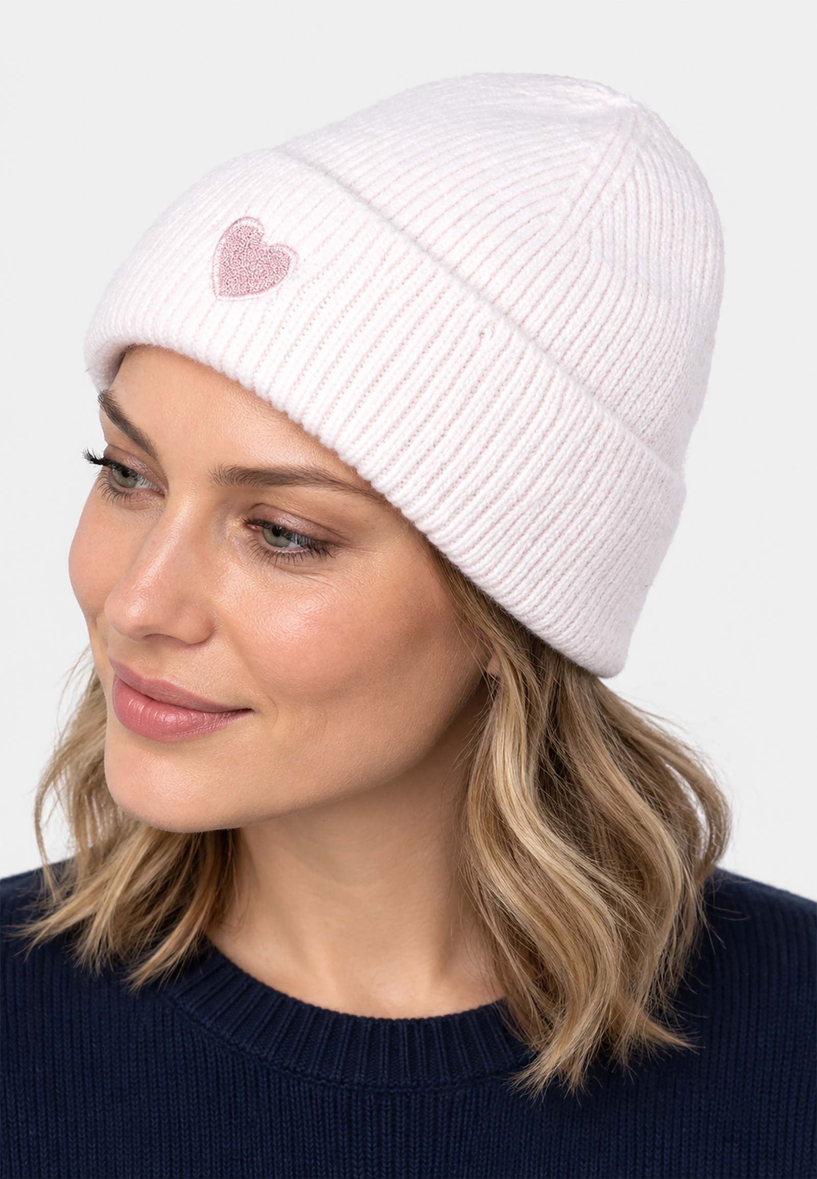 Strickmütze Beanie Umschlag Herzapplikation Rippstruktur Strickmütze Beanie Umschlag Herzapplikation Rippstruktur