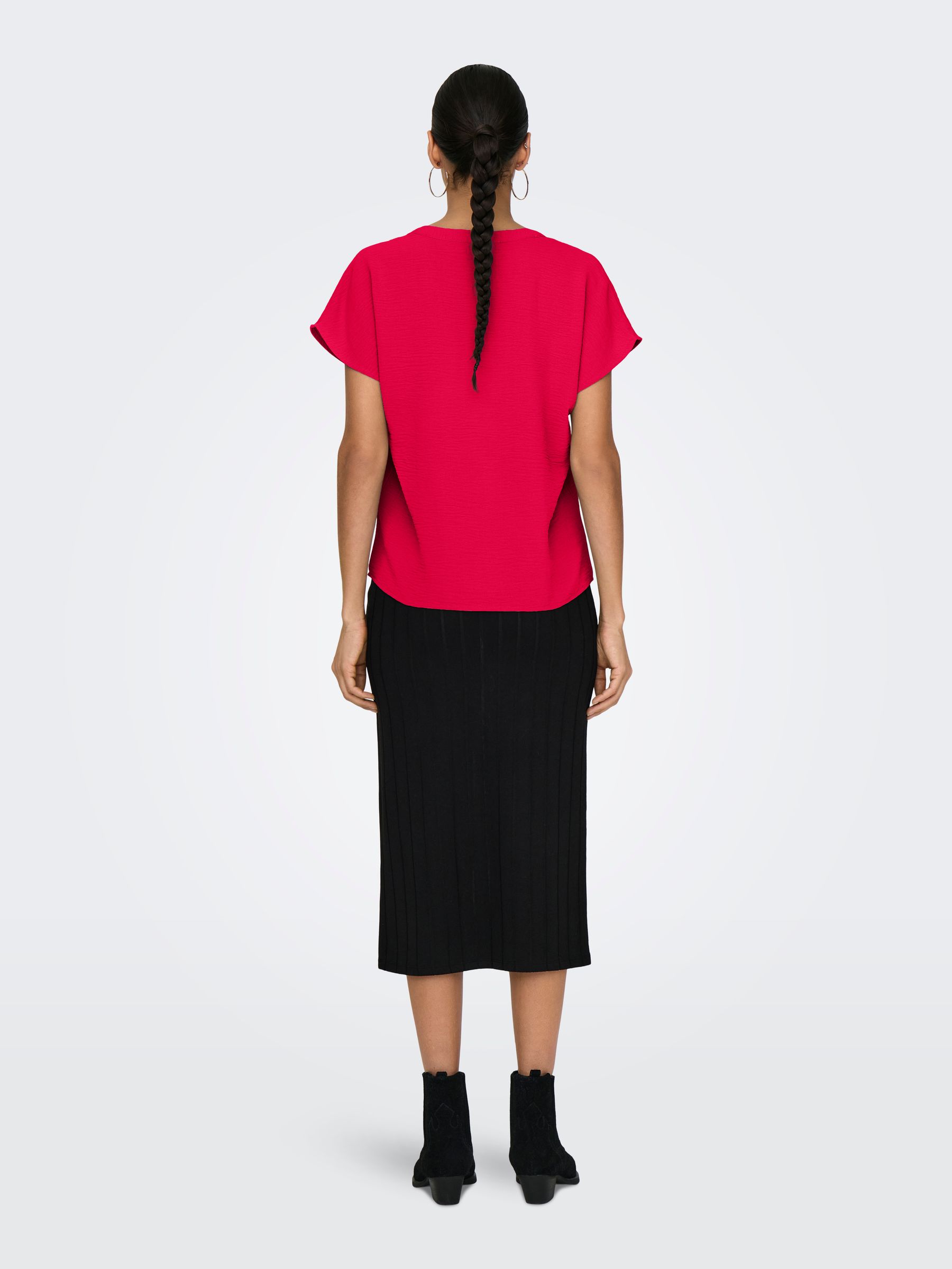 JDY_Springsummer_4739034_15249287_4.jpg Einfarbige Kurzarm Bluse Basic V-Ausschnitt Shirt Oberteil JDYLION