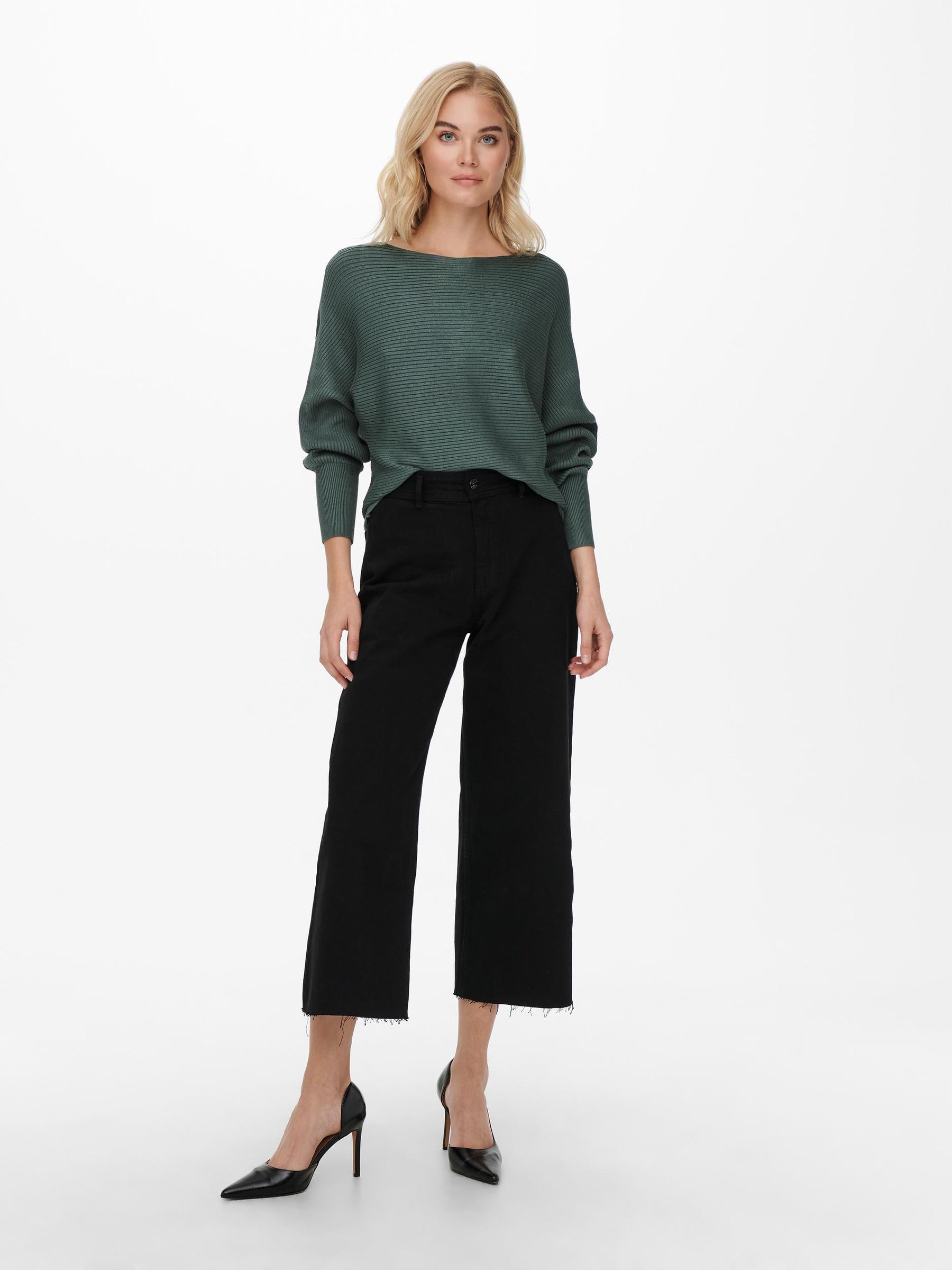 ONLY_NOOS2021_3802511_15226298_5.jpg Kurzer Strickpullover Knitted Basic Stretch Sweater U-Boot ONLADALINE