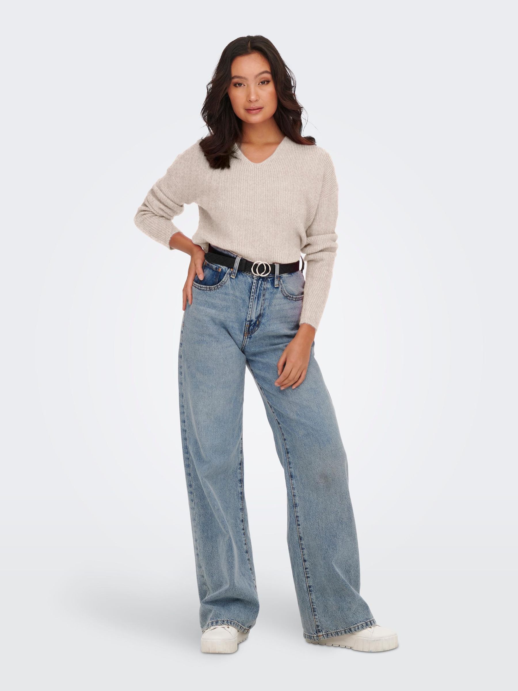 ONLY_SpringSummer2020_3735116_15204588_3.jpg Warmer Strickpullover Stretch Sweater V-Ausschnitt Langarm ONLDANIELLA