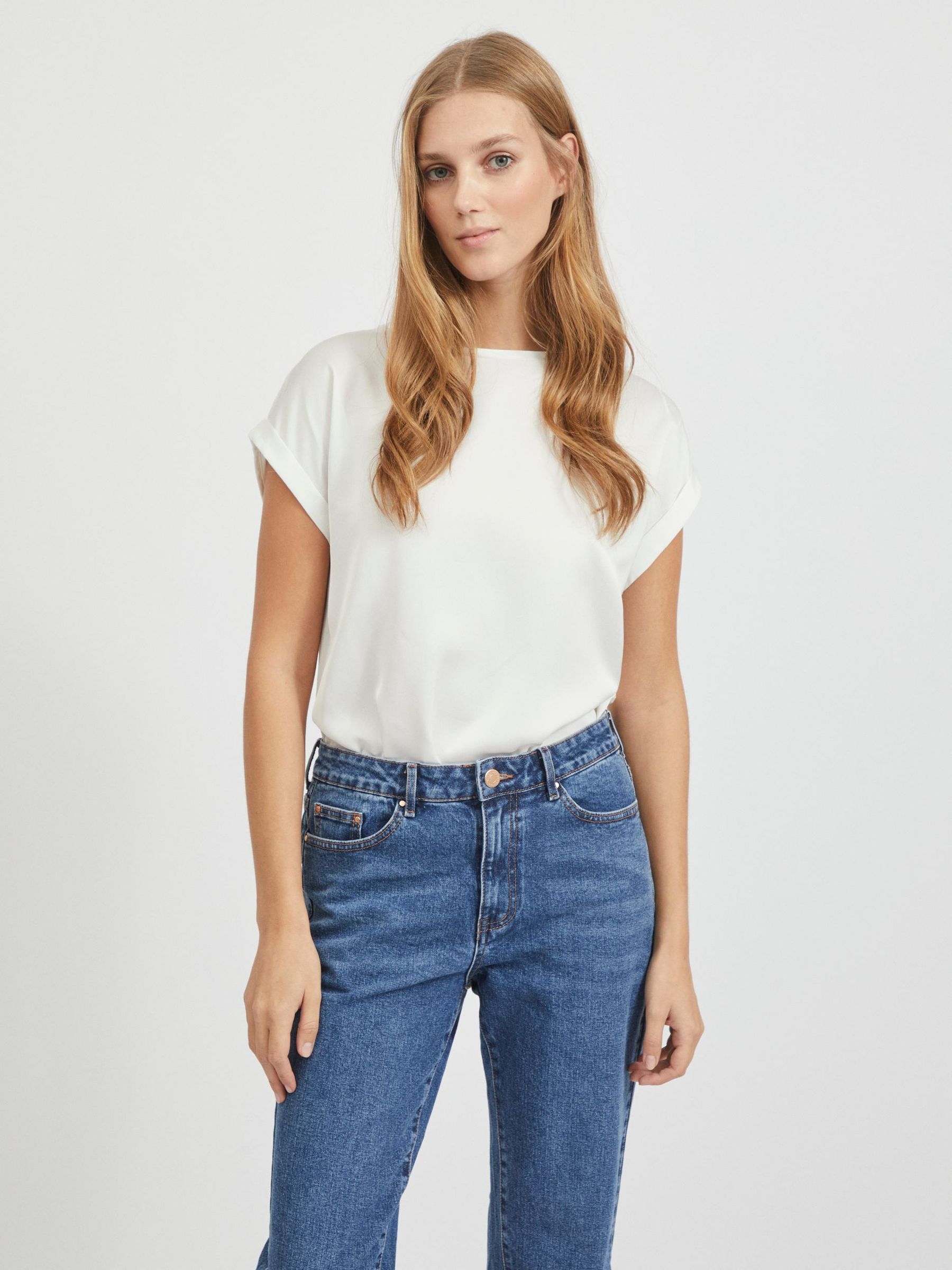 VILA_FallWinter2020_3582613_14059563_4.jpg Satin Blusen T-Shirt Kurzarm Basic Glänzendes Oberteil VIELLETTE