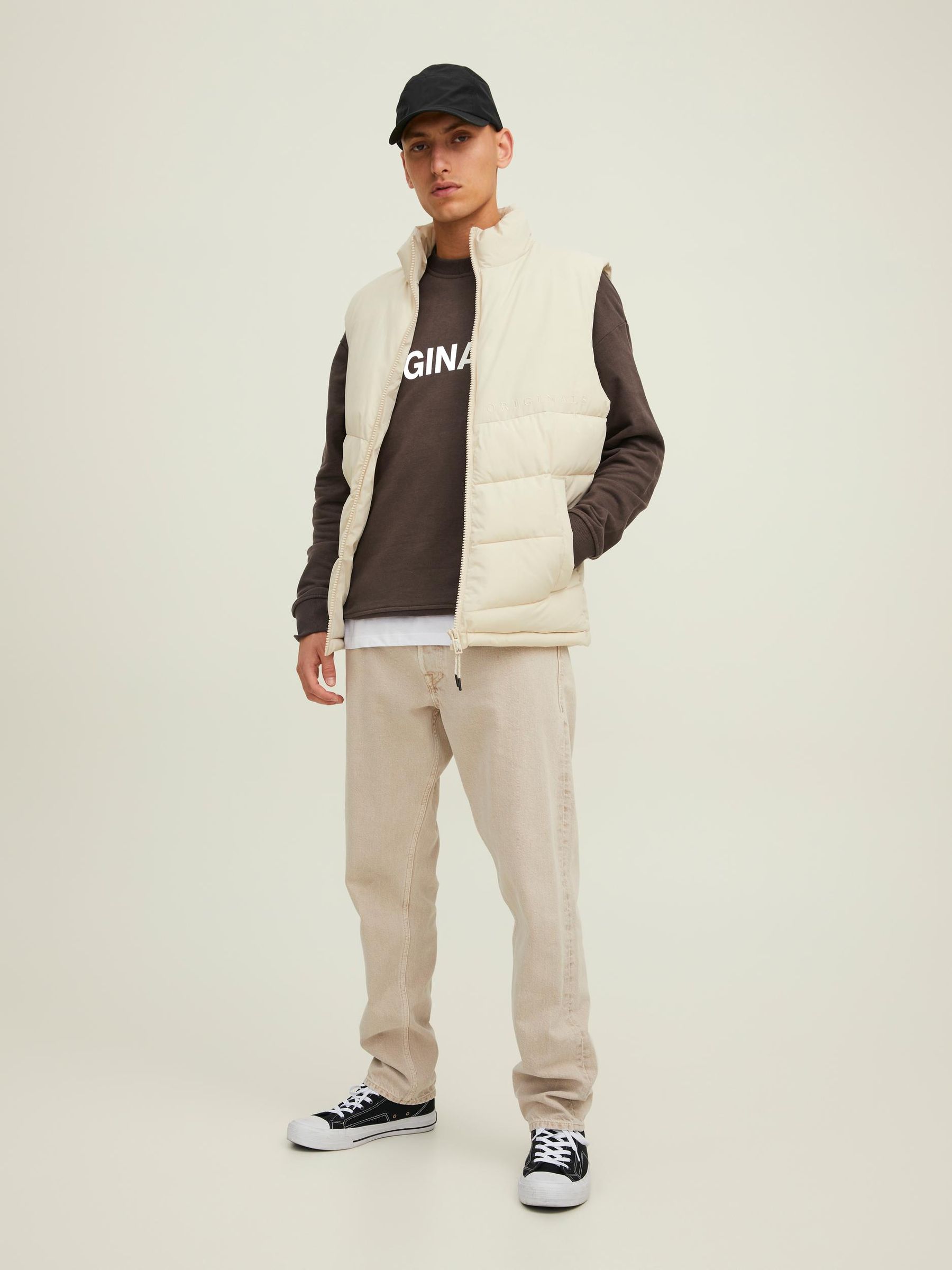 JACK&JONES_SpringSummer2022_3972312_12216041_3.jpg Basic Sweater Langarm Shirt Rundhals Pullover Jumper JORCLEAN