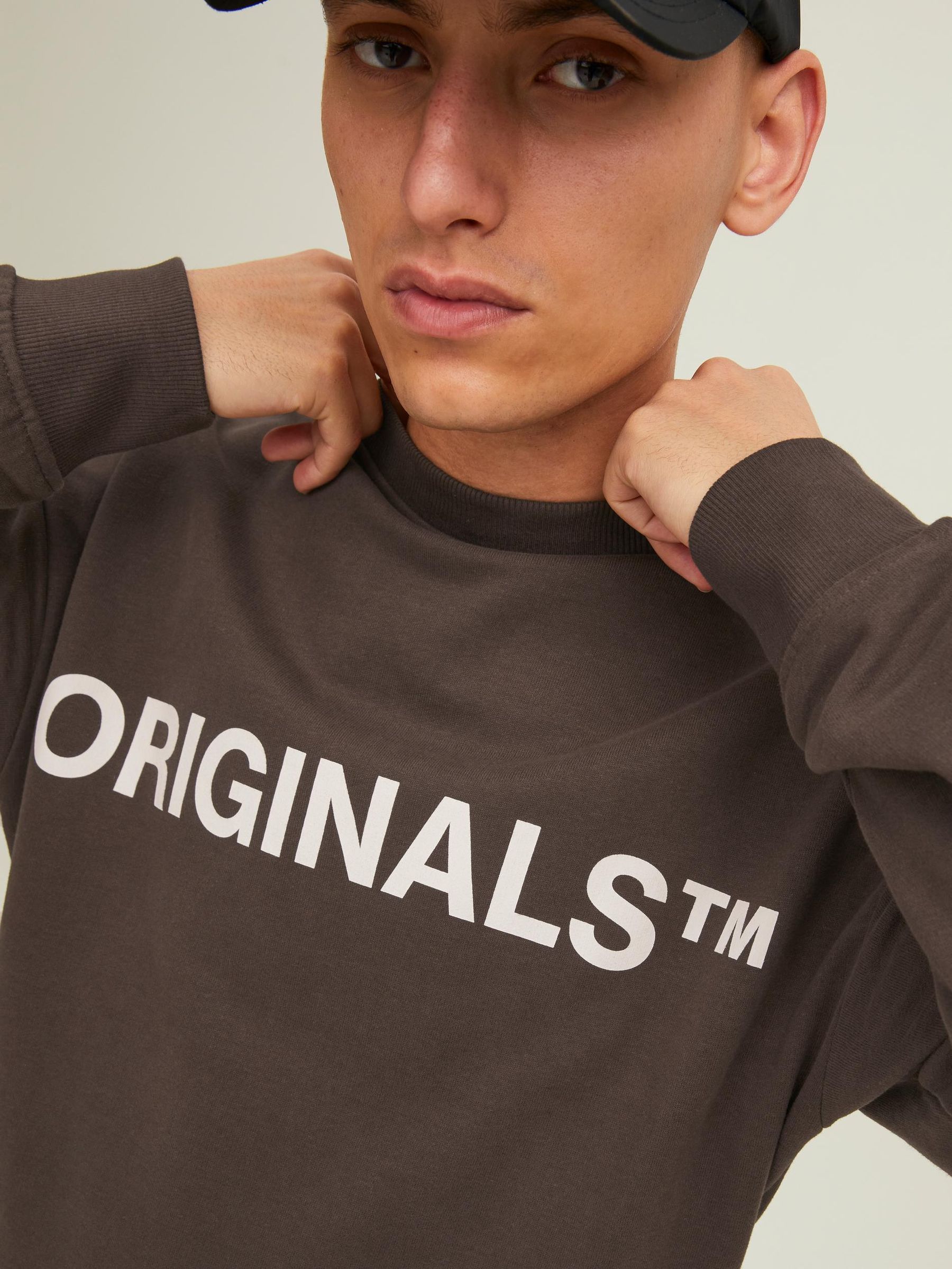 JACK&JONES_SpringSummer2022_3972312_12216041_4.jpg Basic Sweater Langarm Shirt Rundhals Pullover Jumper JORCLEAN