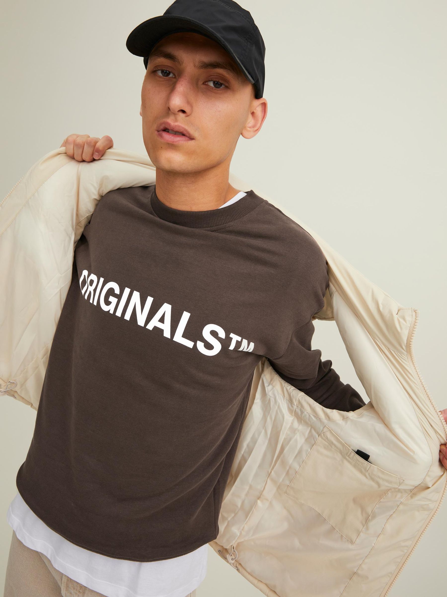 JACK&JONES_SpringSummer2022_3972312_12216041_7.jpg Basic Sweater Langarm Shirt Rundhals Pullover Jumper JORCLEAN