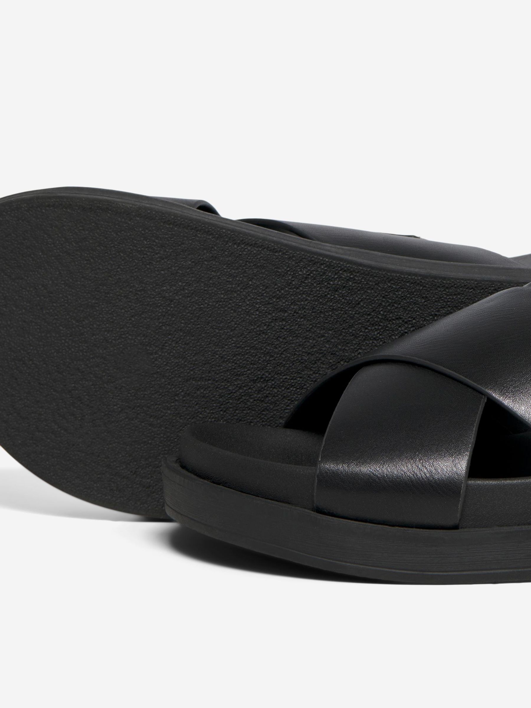 ONLY-SHOES_Noos2022_3851555_15253212_3.jpg Plateau Sandalen ONLMINNIE-2
