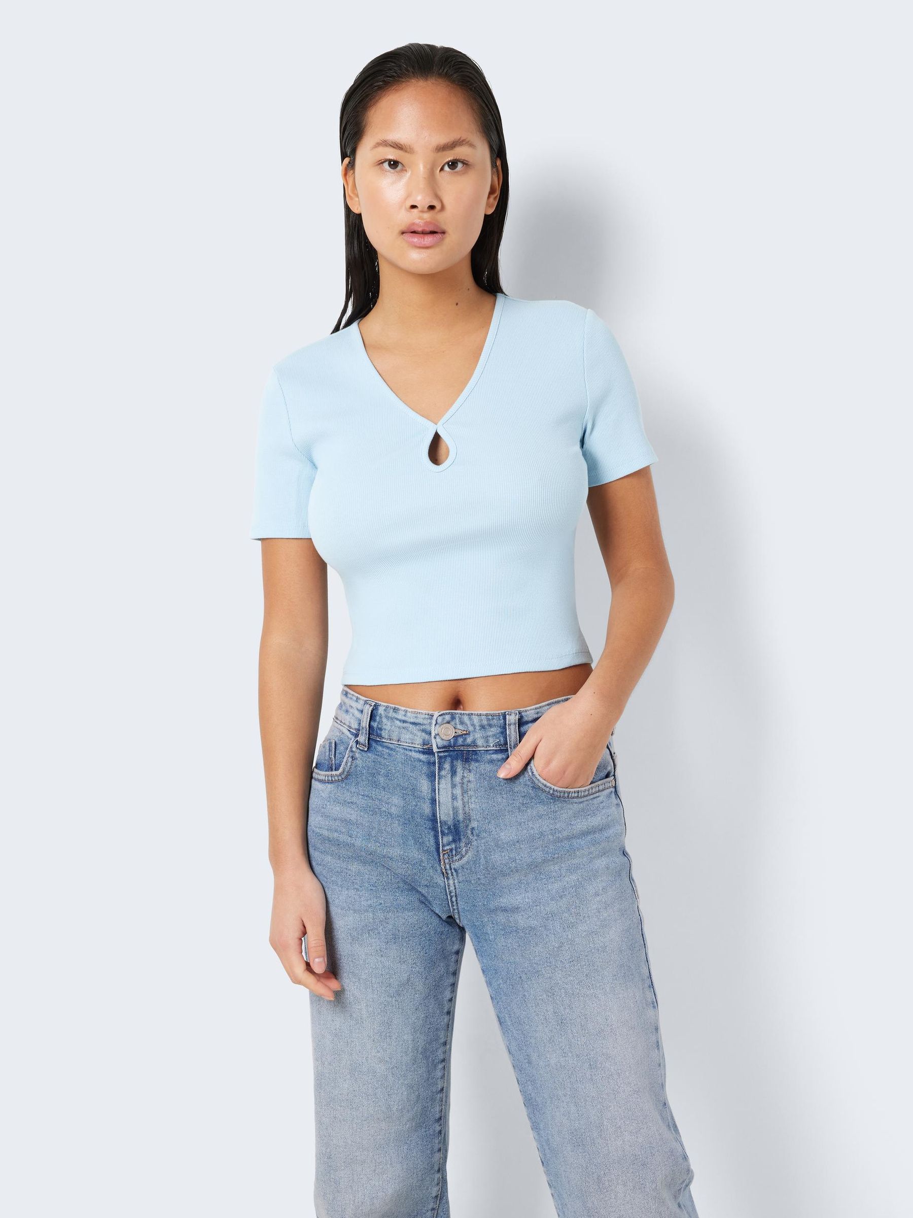NOISY-MAY_SpringSummer2023_4129006_27024165_6.jpg Cut-Out Oberteil NMMAYA