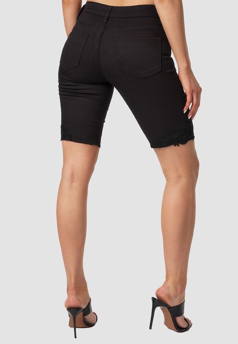 MiSS RJ Jeans Bermuda Shorts mit Spitze – Schwarz, Bild 4