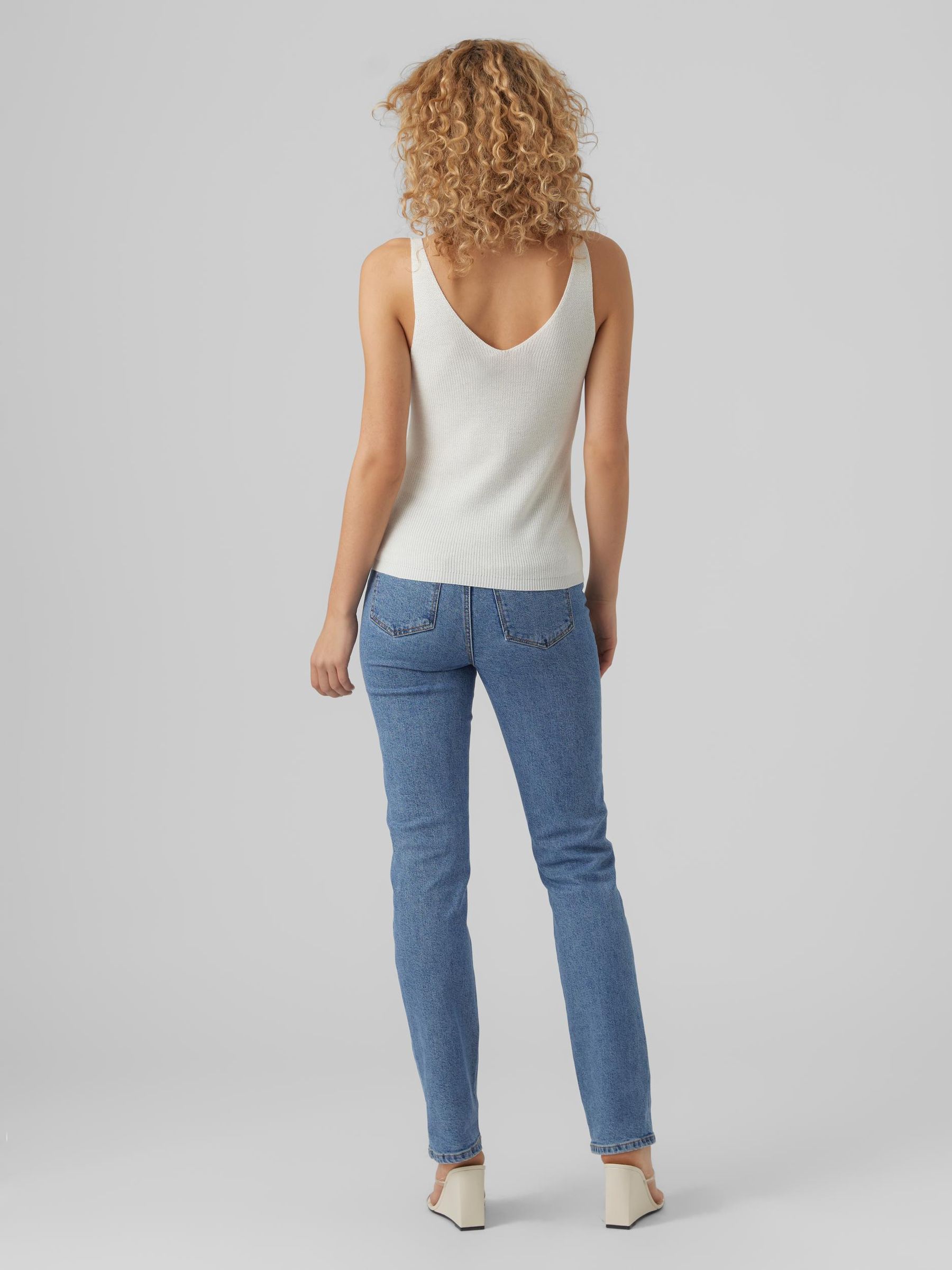 VERO-MODA_Noos2023_4127123_10281877_2.jpg Struktur Strick Top VMNEWLEX