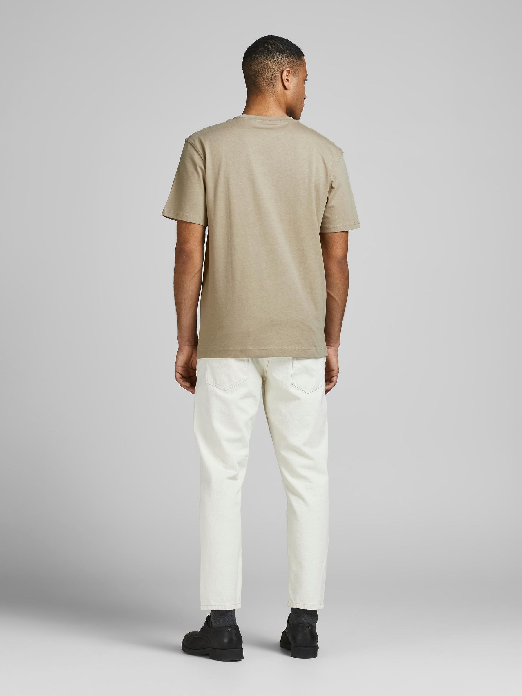 JACK&JONES_Noos2023_3629482_12190467_3.jpg Basic T-Shirt Relaxed Fit JJERELAXED