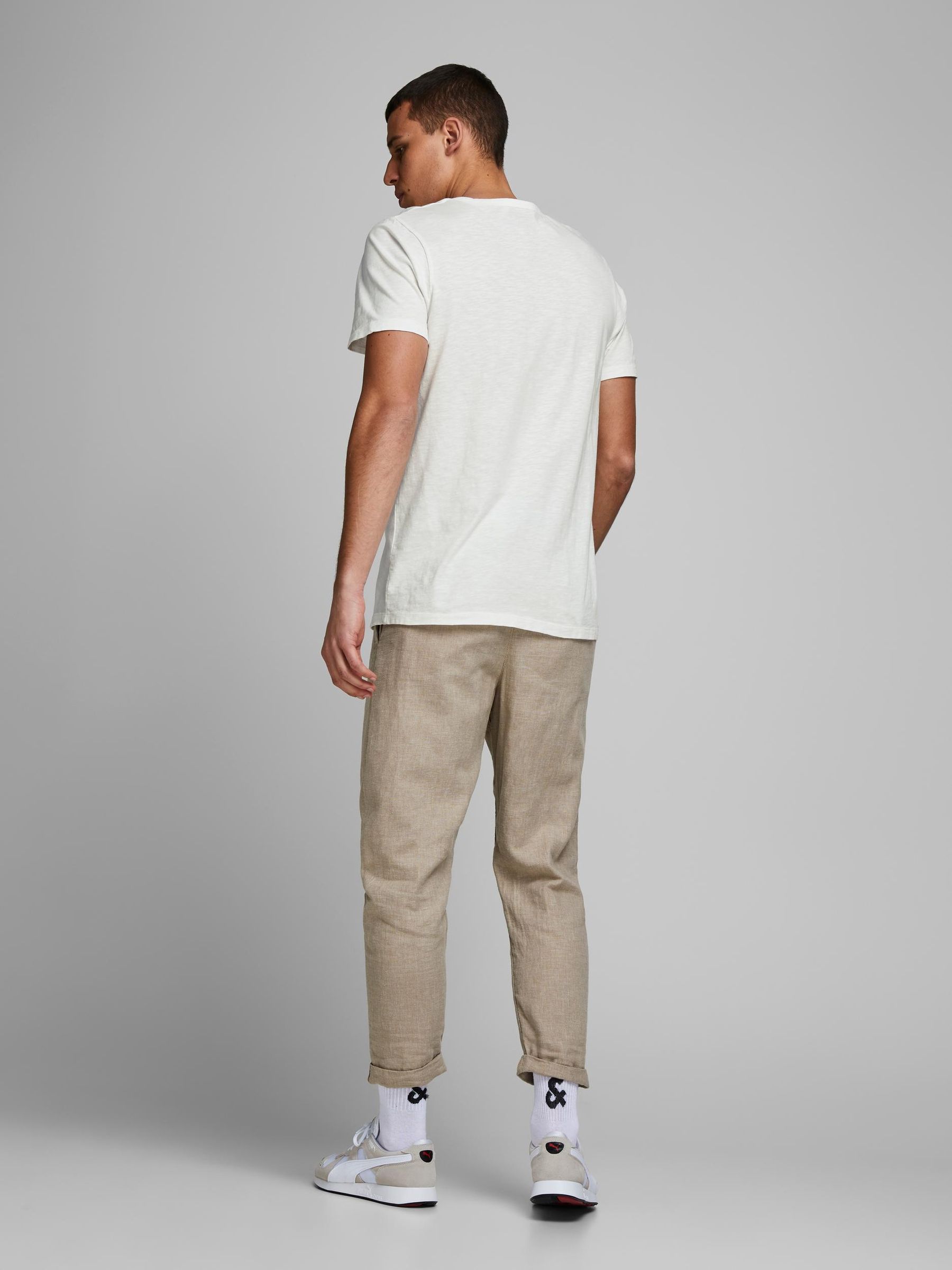 JACK&JONES_Noos2023_3219126_12164972_4.jpg Basic V-Neck T-Shirt JJESPLIT