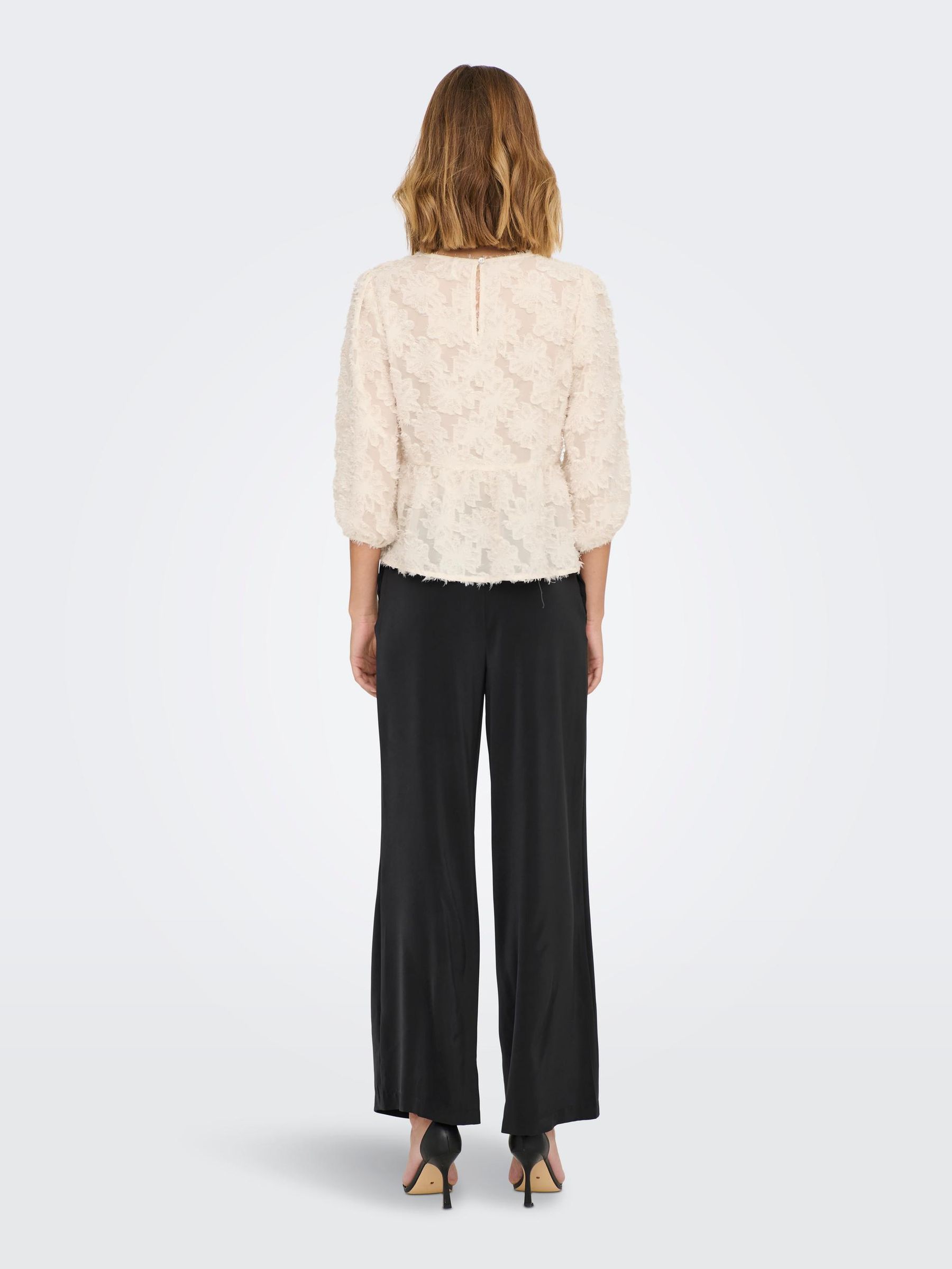 JDY_AutumnWinter2022_4107408_15281522_4.jpg Elegante 3/4 Arm Mesh Bluse JDYKING