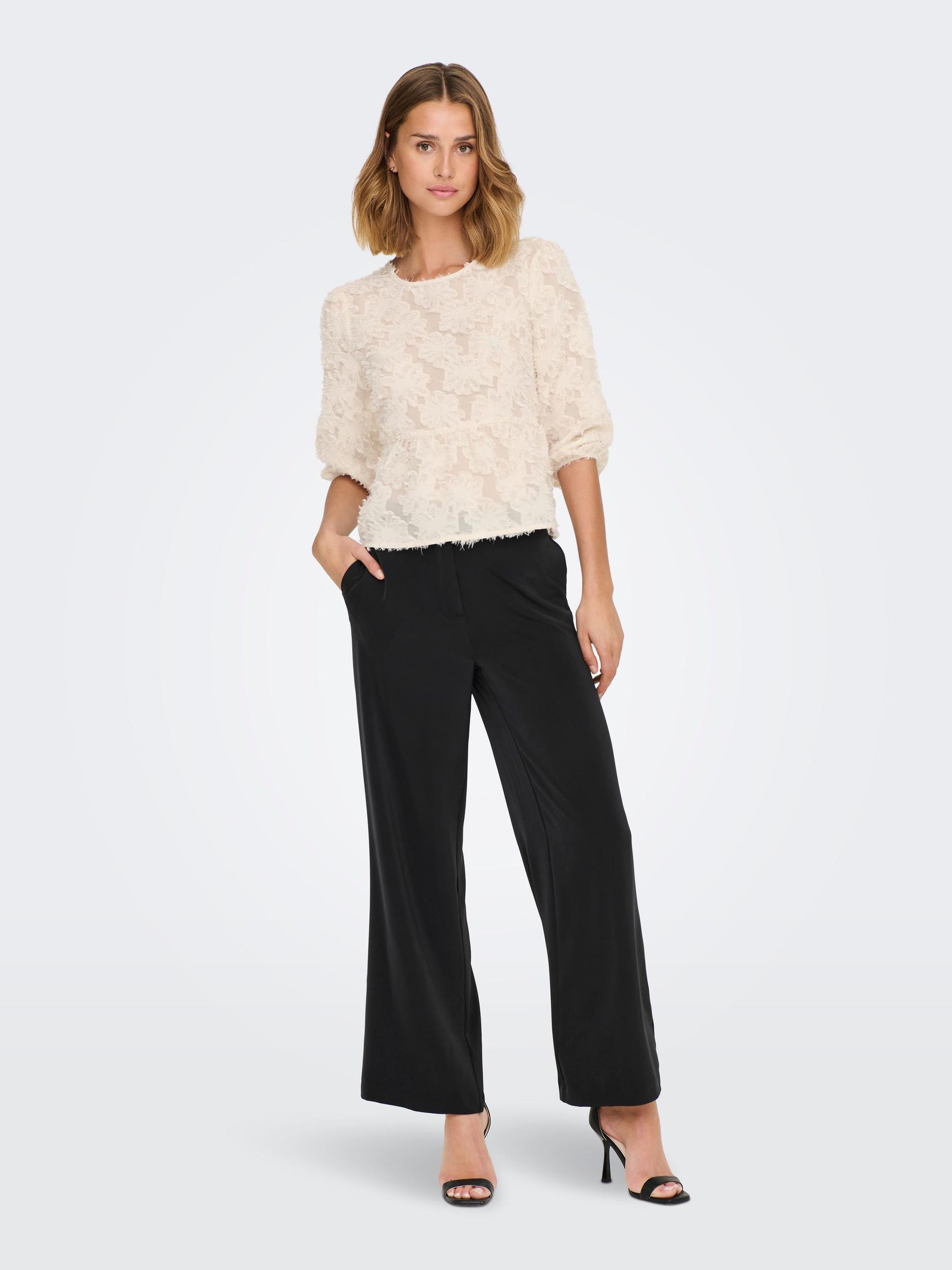 JDY_AutumnWinter2022_4107408_15281522_5.jpg Elegante 3/4 Arm Mesh Bluse JDYKING