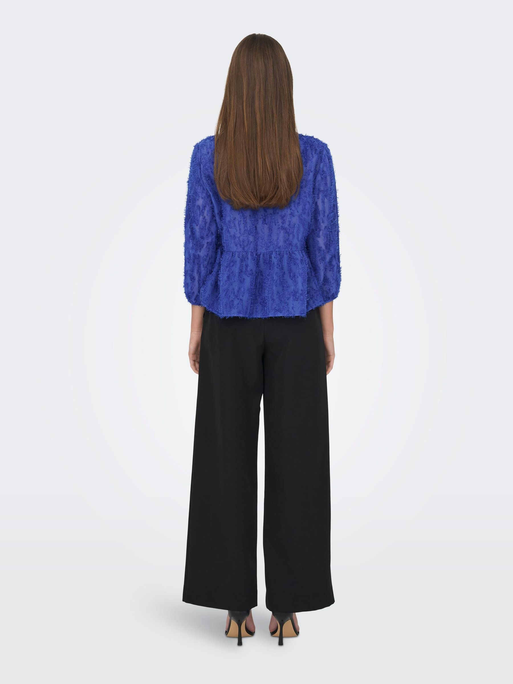 JDY_AutumnWinter2022_4283757_15281522_7.jpg Elegante 3/4 Arm Mesh Bluse JDYKING