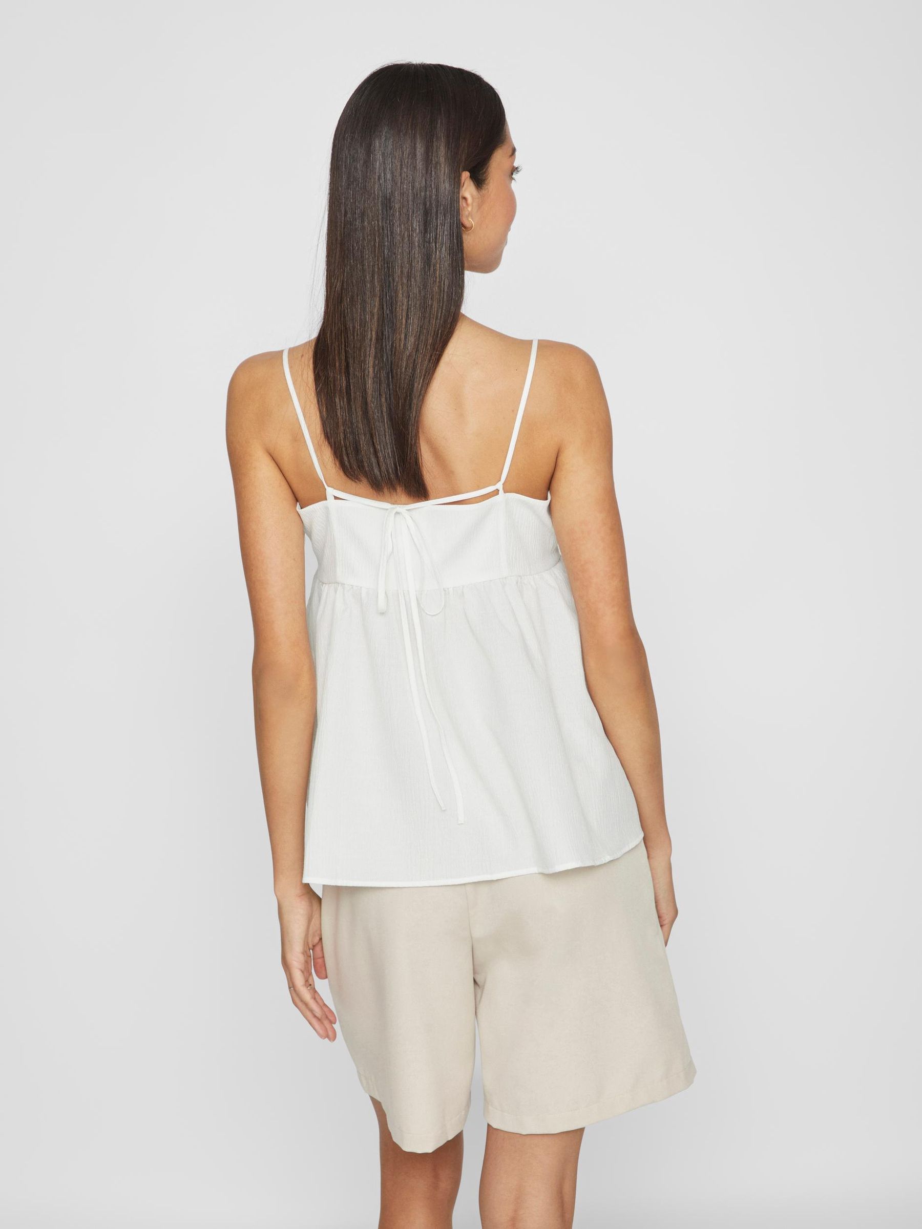 VILA_SpringSummer2023_4361254_14091704_7.jpg Babydoll Trägertop mit Strukturgewebe VIKADIA