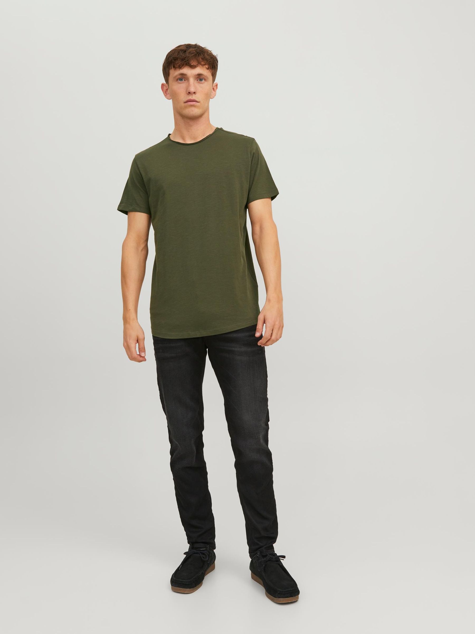 JACK&JONES_Noos2023_3609305_12182498_3.jpg Basic T-Shirt JJEBASHER