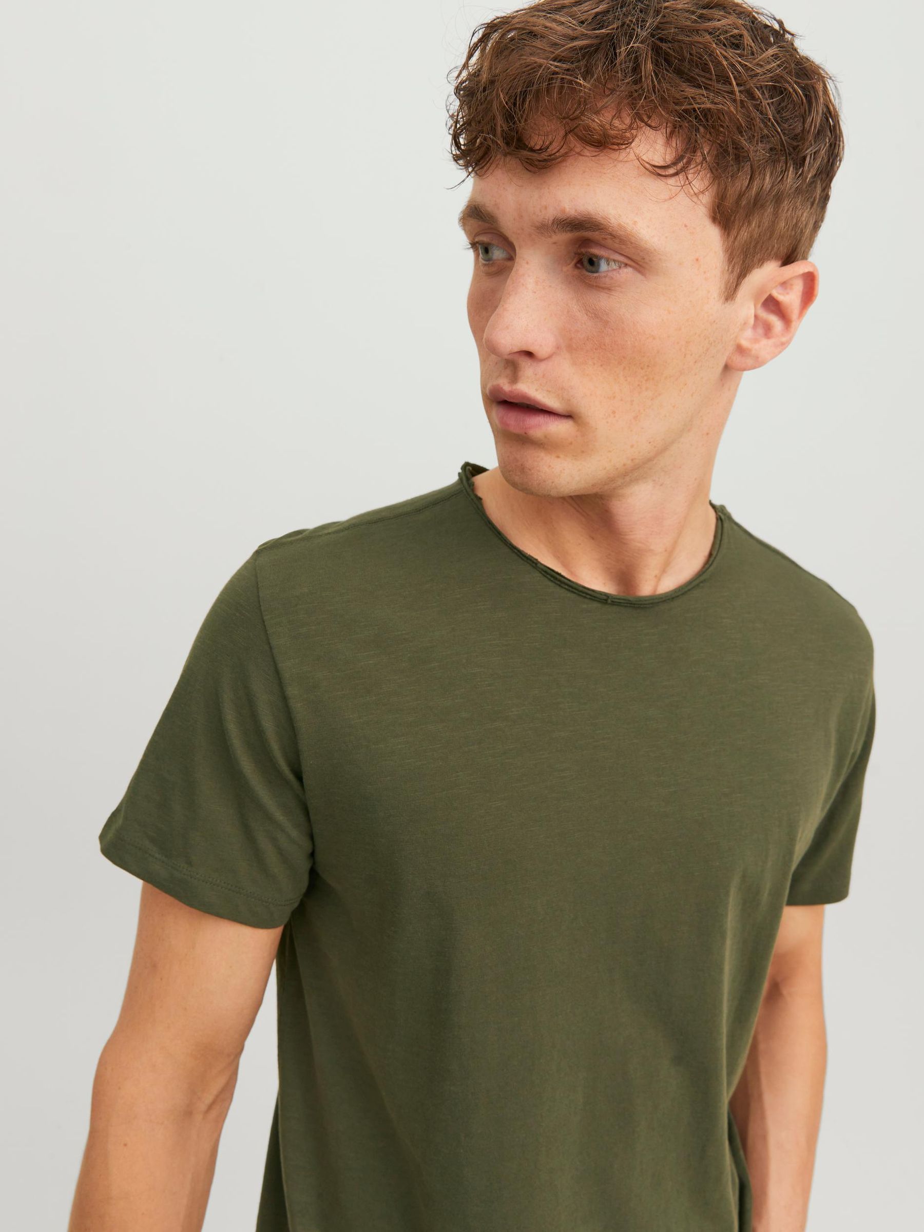 JACK&JONES_Noos2023_3609305_12182498_5.jpg Basic T-Shirt JJEBASHER