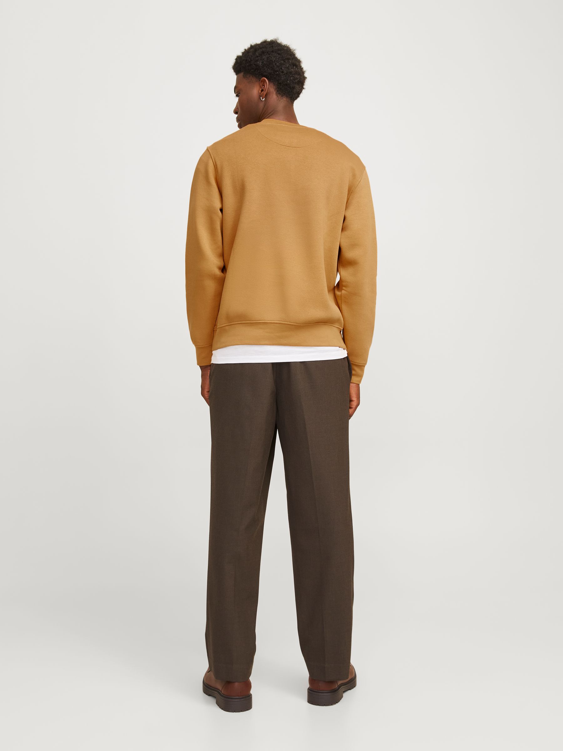 JACK&JONES_FallWinter2023_4681754_12241694_3.jpg Lockerer Rundhals Sweater 3D Print