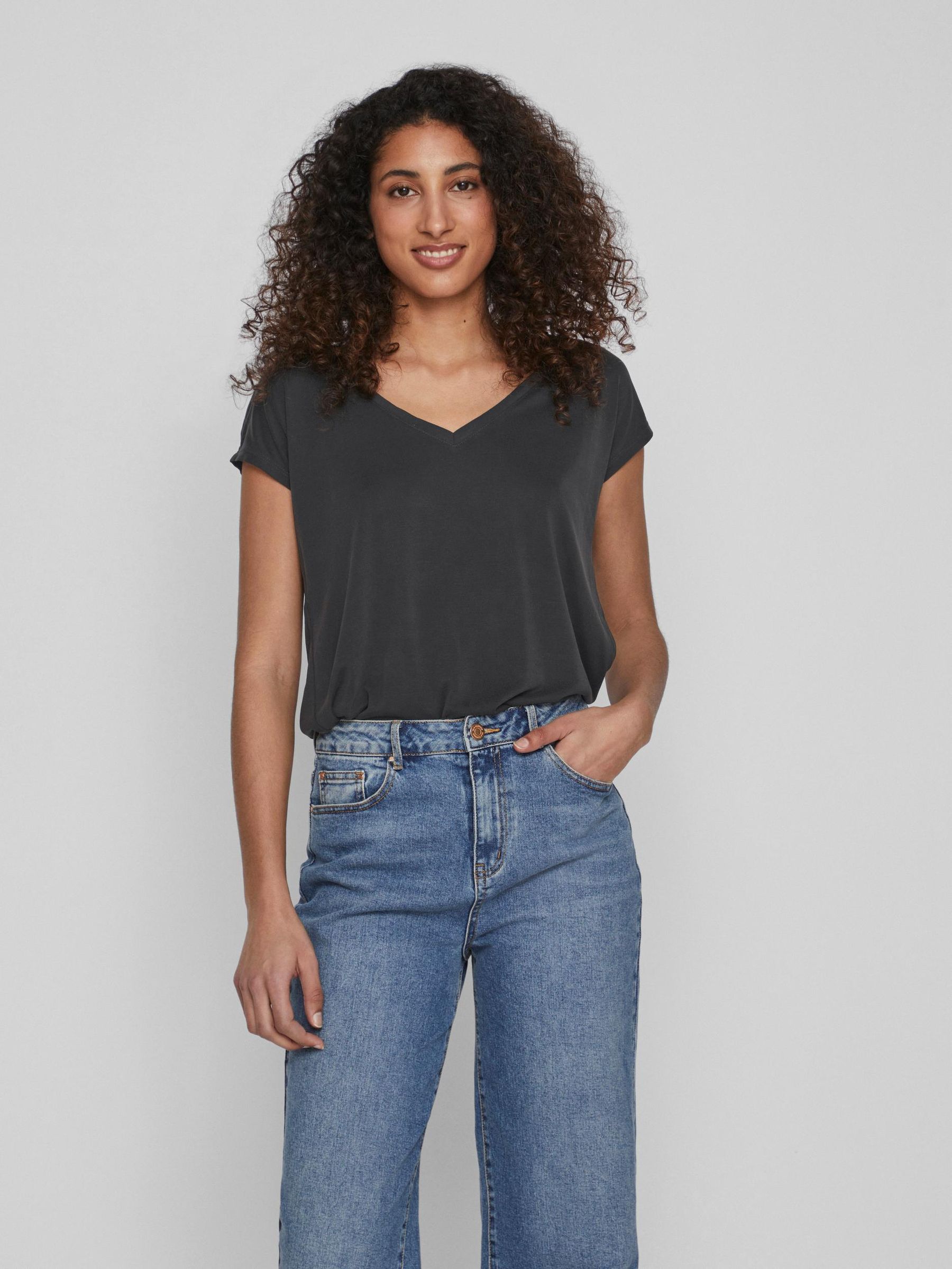 VILA_Noos2023_3954203_14074847_4.jpg Basic T-Shirt VIMODALA