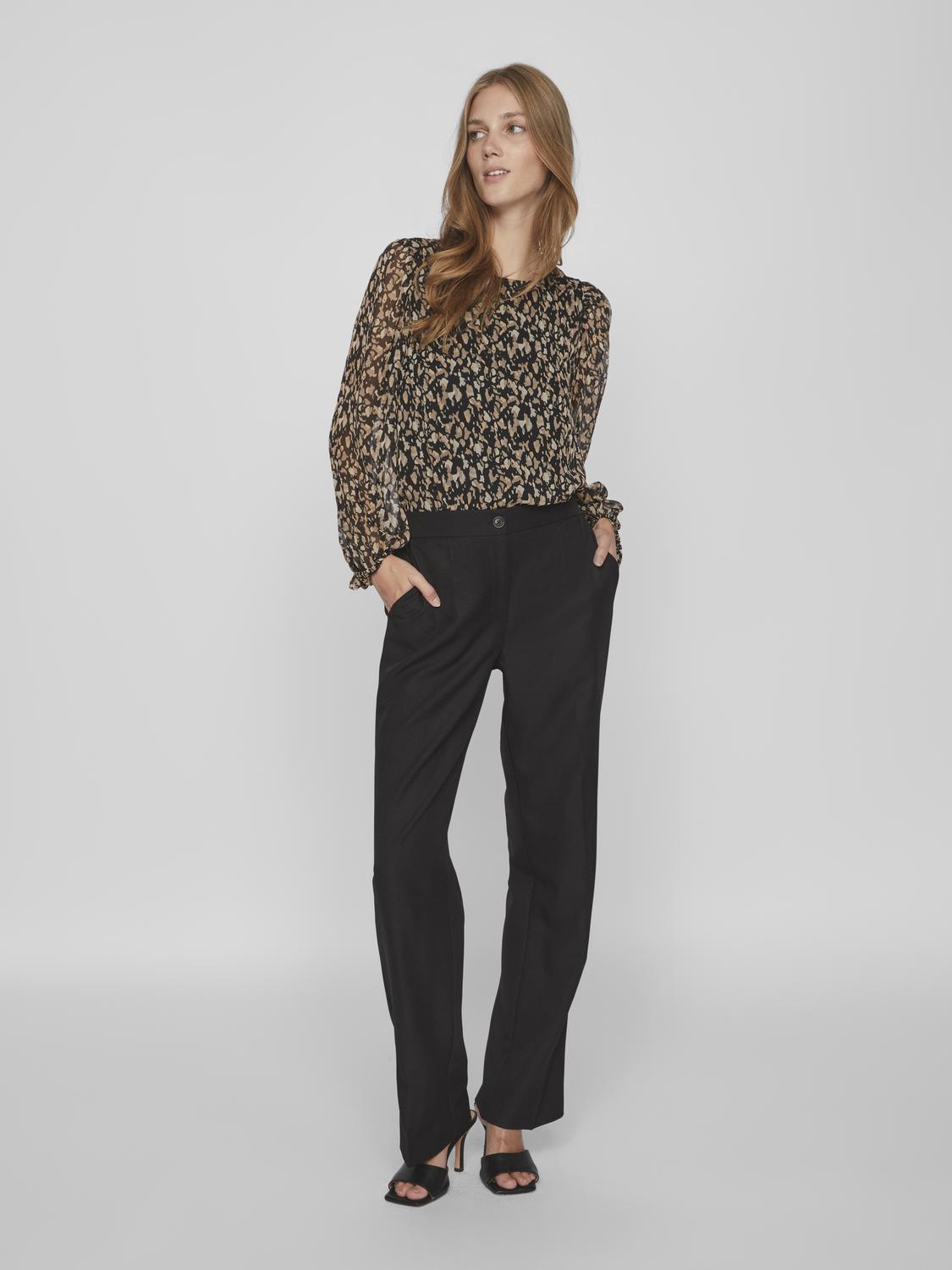 VILA_FallWinter2024_4357653_14084606_6.jpg Bluse VIFALIA