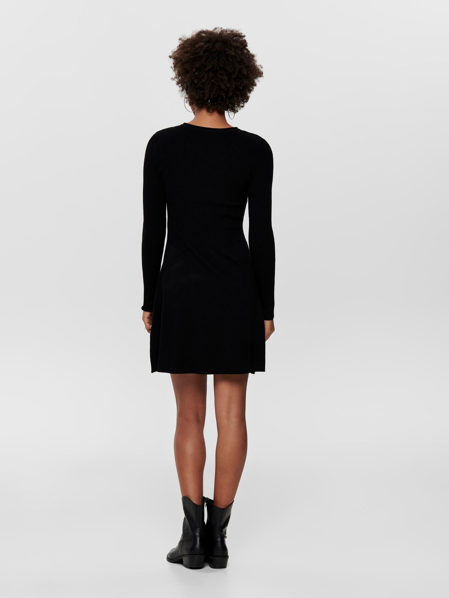 ONLY_Noos2023_3197217_15185761_3.jpg Mini Skaterkleid ONLALMA