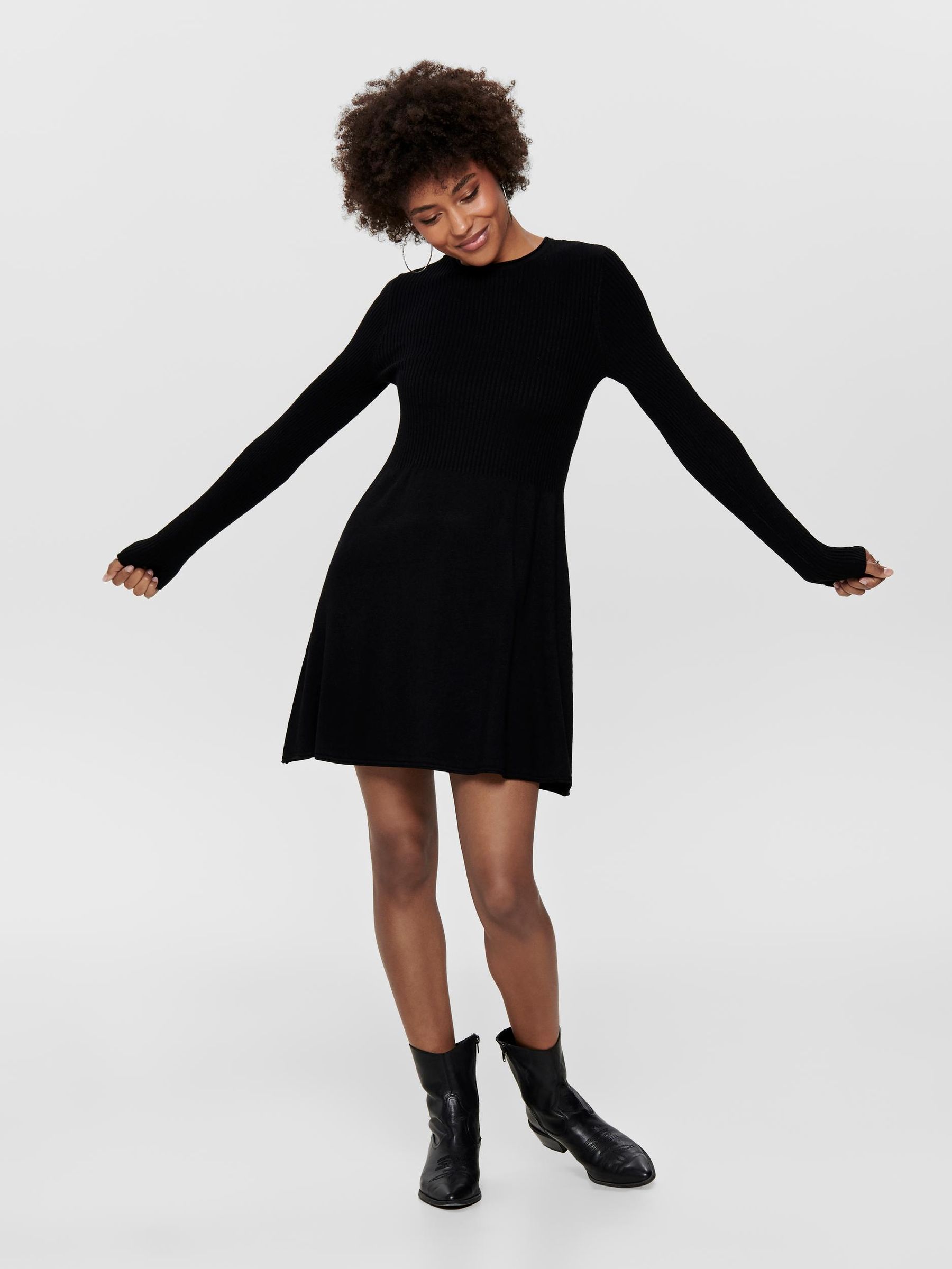 ONLY_Noos2023_3197217_15185761_4.jpg Mini Skaterkleid ONLALMA