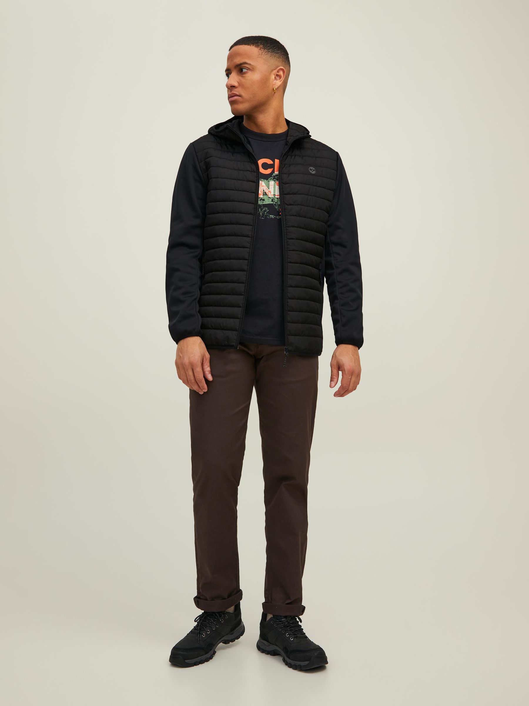 JACK&JONES_Noos2023_3909958_12182242_4.jpg Softshell Steppjacke JJEMULTI