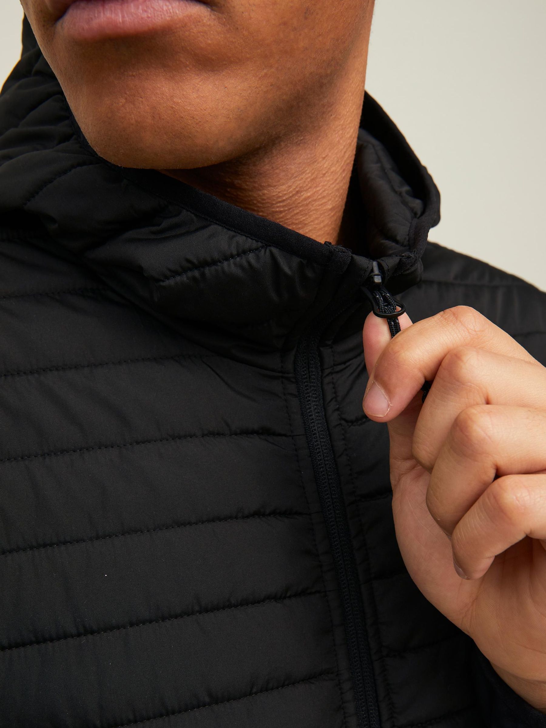 JACK&JONES_Noos2023_3909958_12182242_6.jpg Softshell Steppjacke JJEMULTI