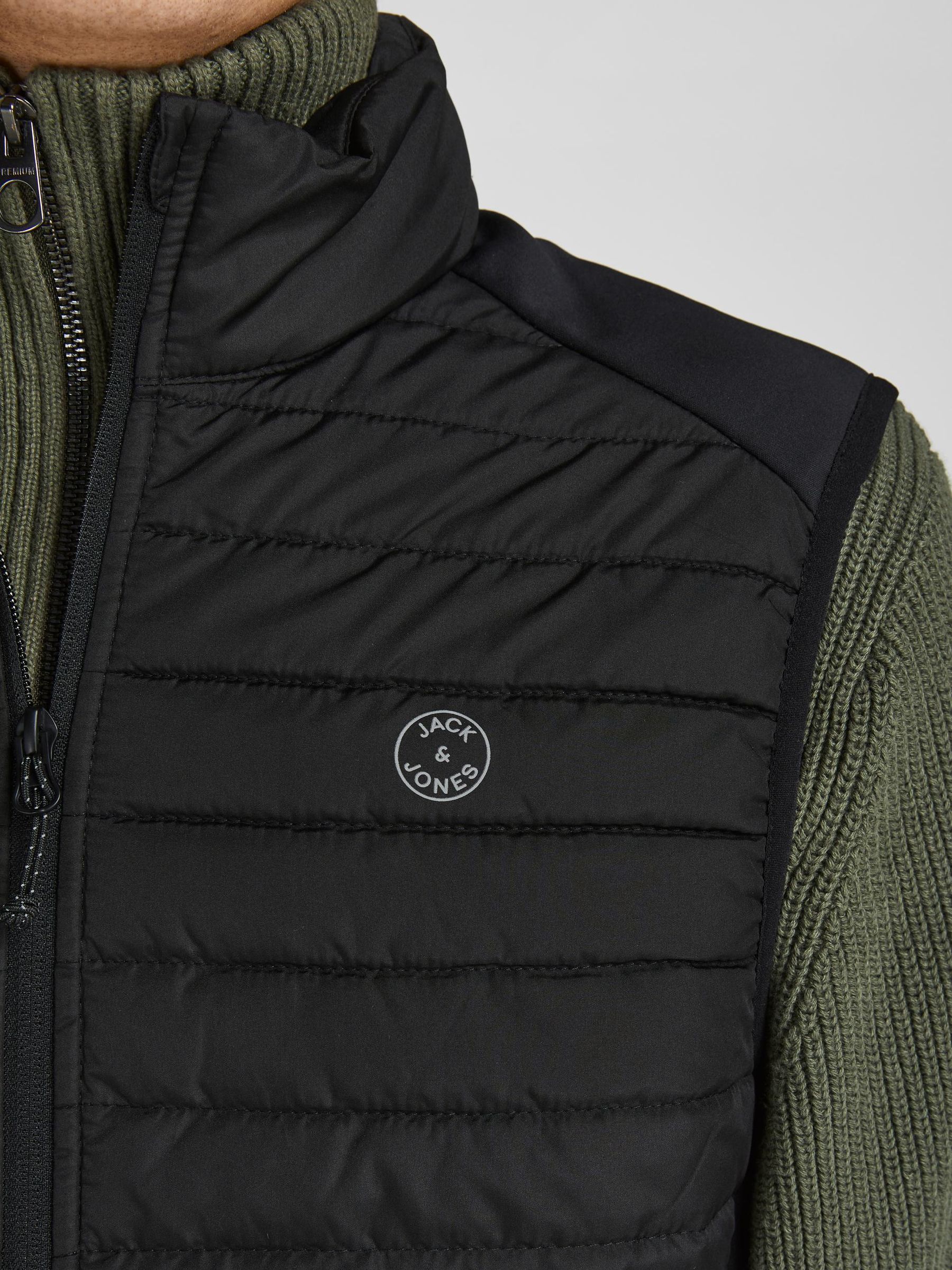 JACK&JONES_Noos2023_3774145_12200684_3.jpg Stepp Weste JJEMULTI