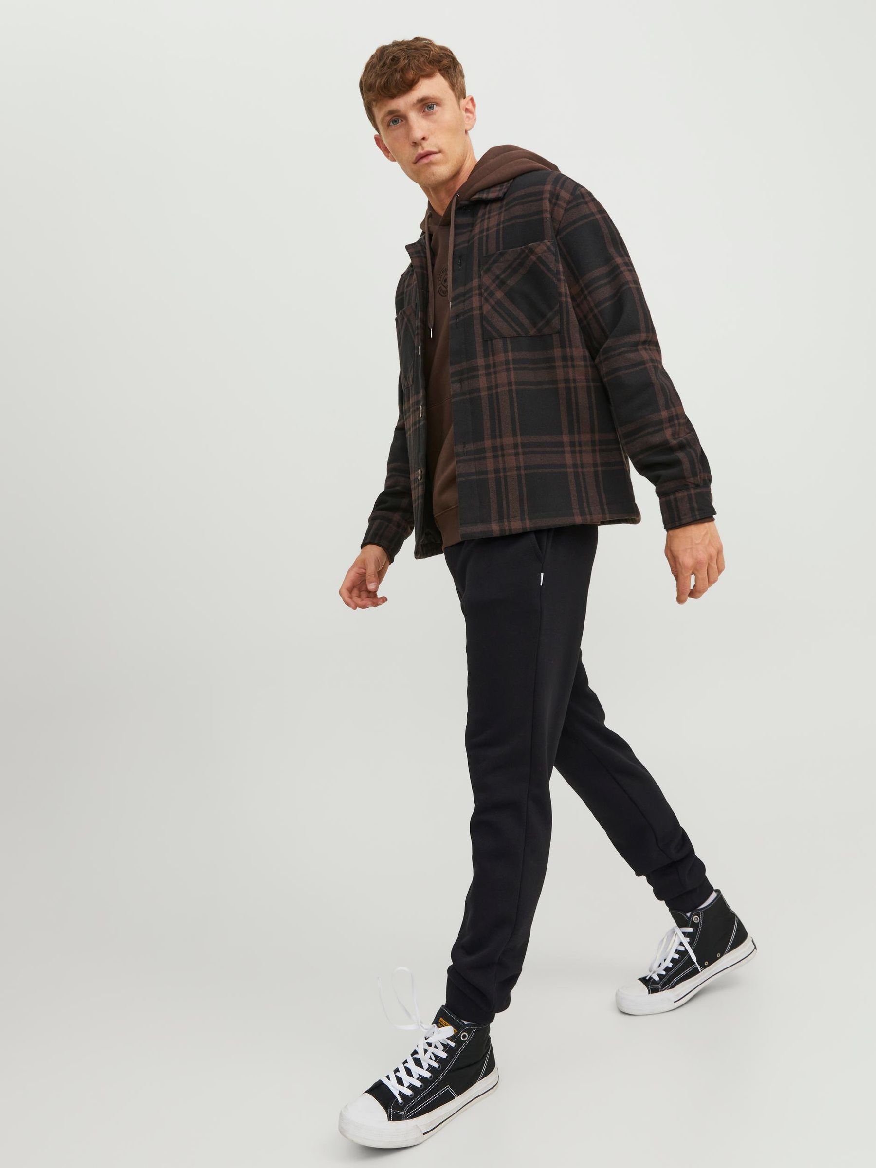 JACK&JONES_Noos2023_4384511_12249274_6.jpg Jogginghose Basic Relaxed Fit JPSTGORDON