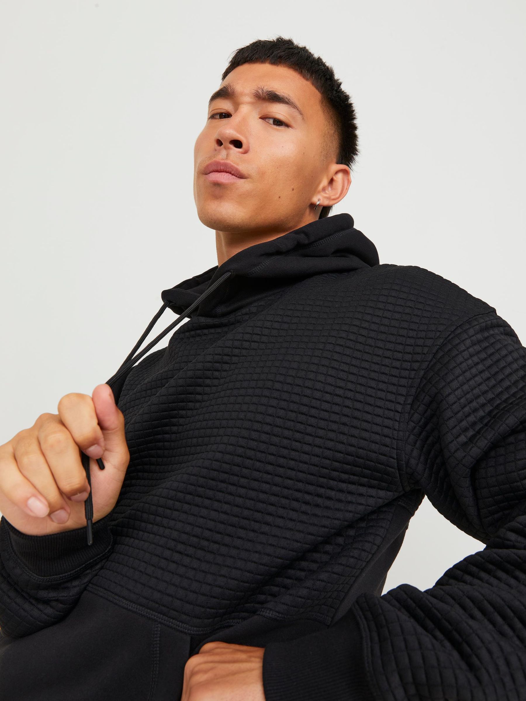 JACK&JONES_FallWinter2023_4417940_12245407_7.jpg Hoodie JCOBLACK