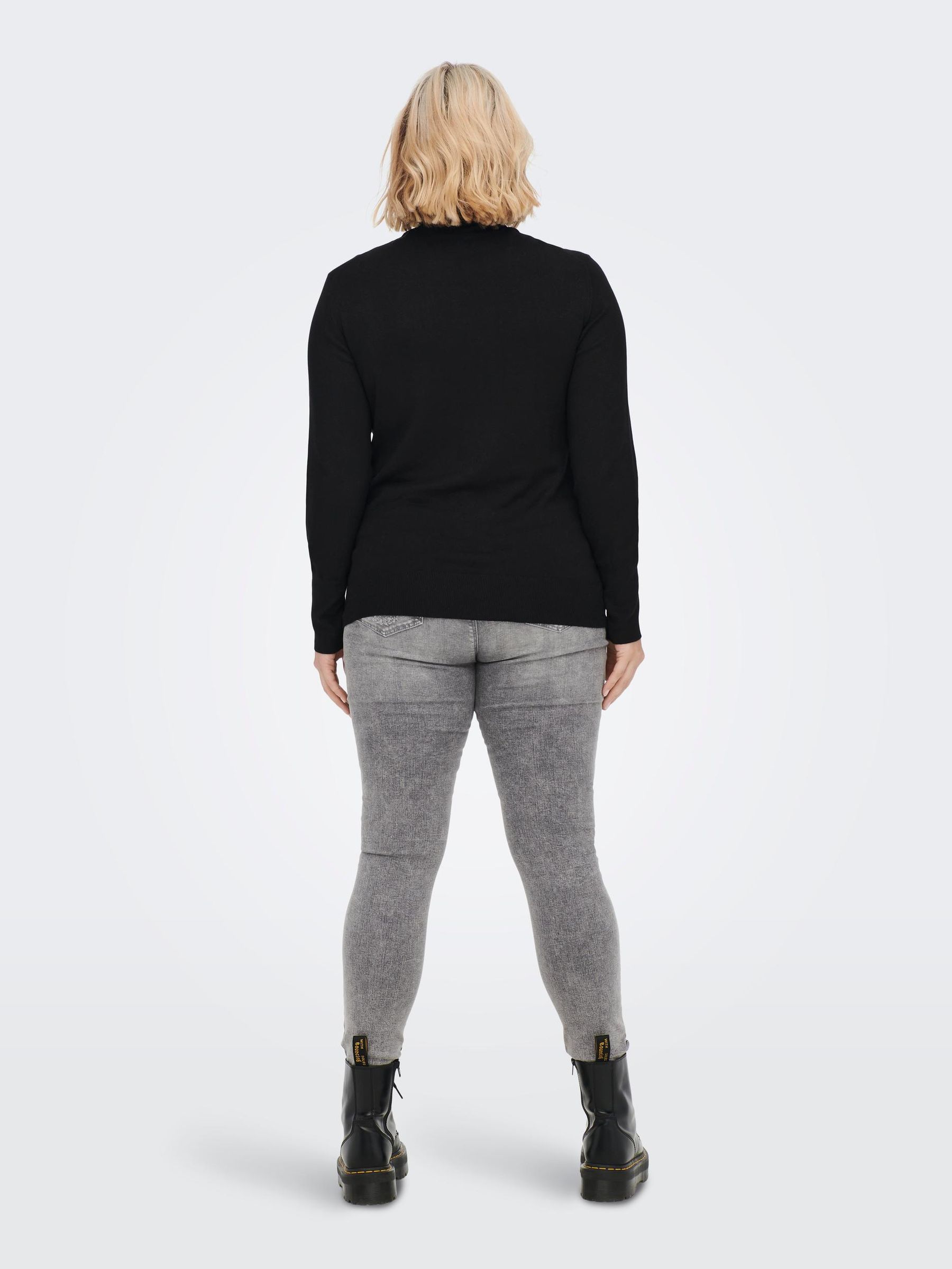 ONLY-CARMAKO_FallWinter2023_4088470_15277680_4.jpg Rollkragen Pullover Curve CARVENICE