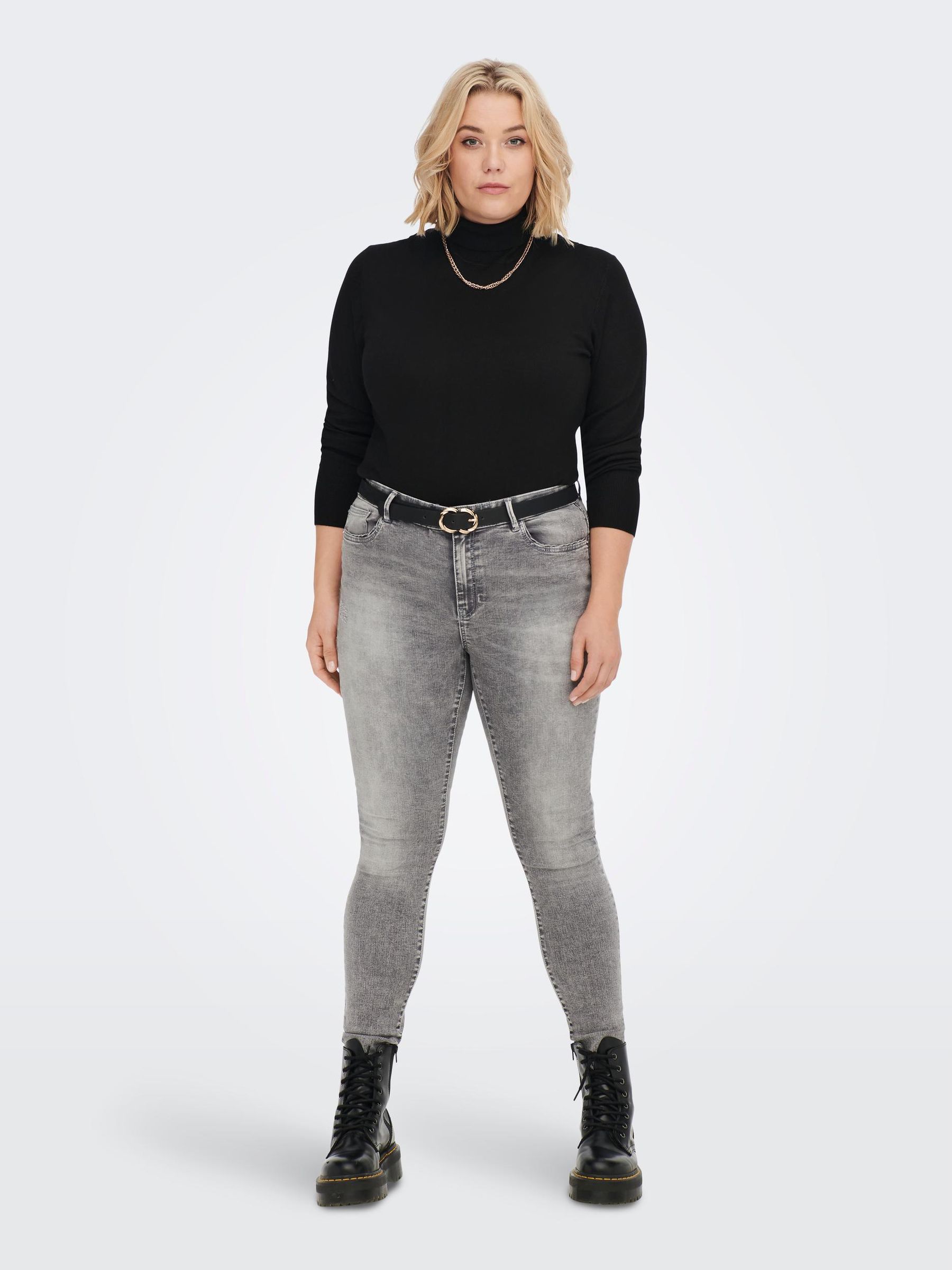 ONLY-CARMAKO_FallWinter2023_4088470_15277680_5.jpg Rollkragen Pullover Curve CARVENICE