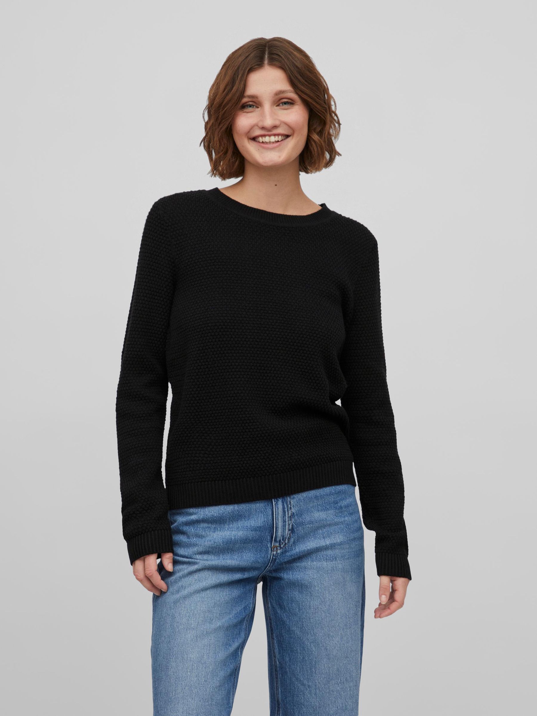 VILA_Noos2023_4123685_14082767_3.jpg Strickpullover mit Rundhals Kuscheliger Sweater Struktur Design
