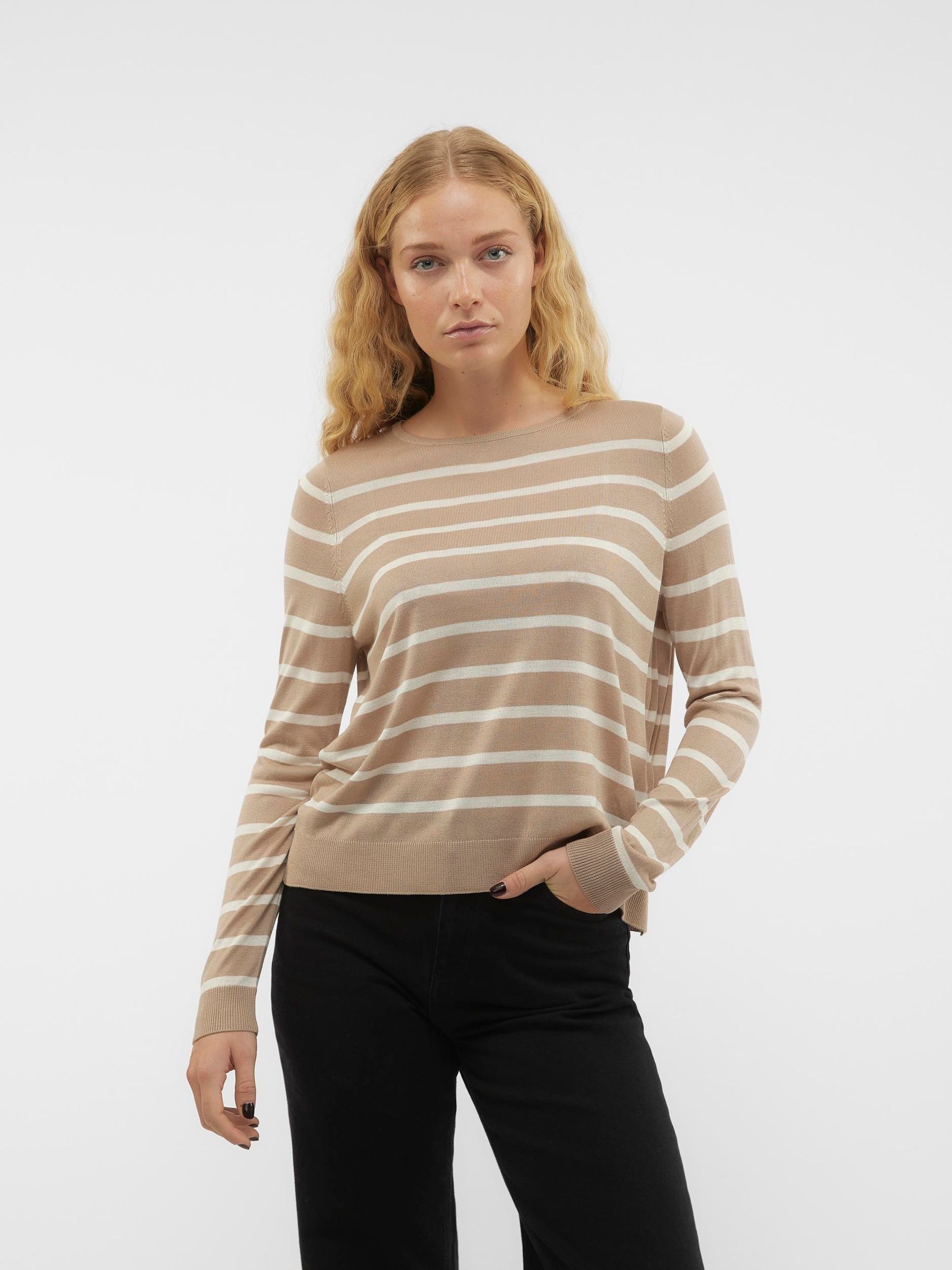 VERO-MODA_Autumnwinter_4463584_10282354_2.jpg Feinstrick Pullover Gestreift Rundhals Sweater VMNOVA