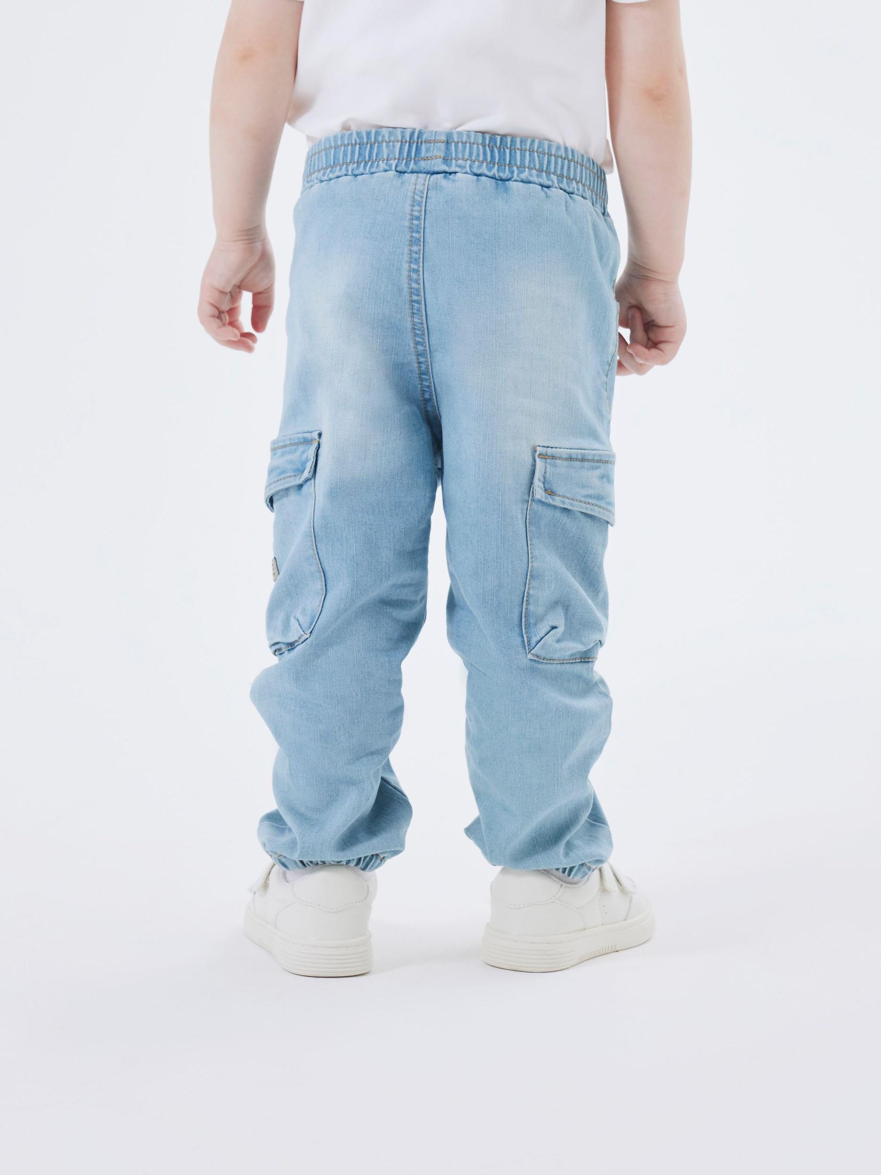 NAME-IT_SpringSummer2024_4377286_13224943_7.jpg Bequeme Baggy Jeans Cargo Hose Stretch Denim Jogger Pants NMMBEN