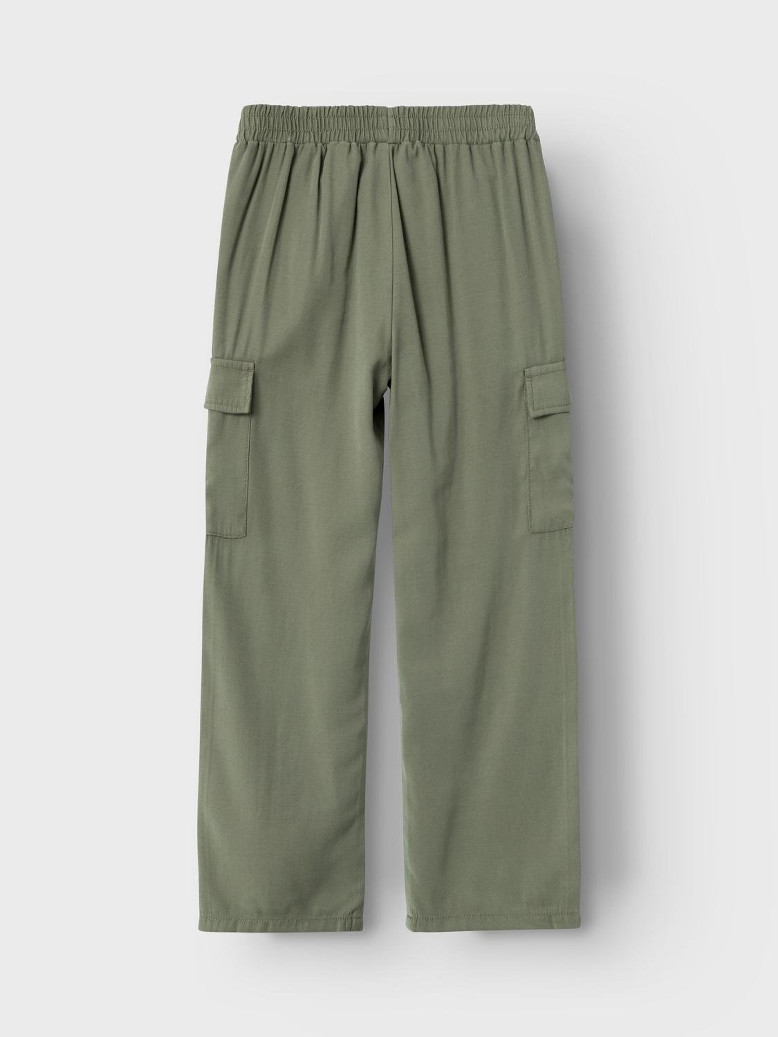 NAME-IT_NOOS2024_4239675_13218228_2.jpg Bequeme Mädchen Cargo Hose Stretch Denim Baggy Pants NKFBELLA