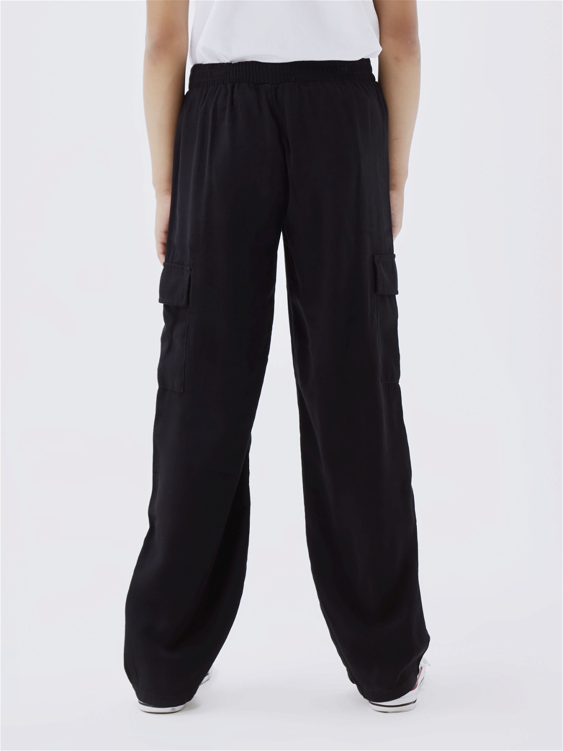 NAME-IT_NOOS2024_4278409_13218228_6.jpg Bequeme Mädchen Cargo Hose Stretch Denim Baggy Pants NKFBELLA