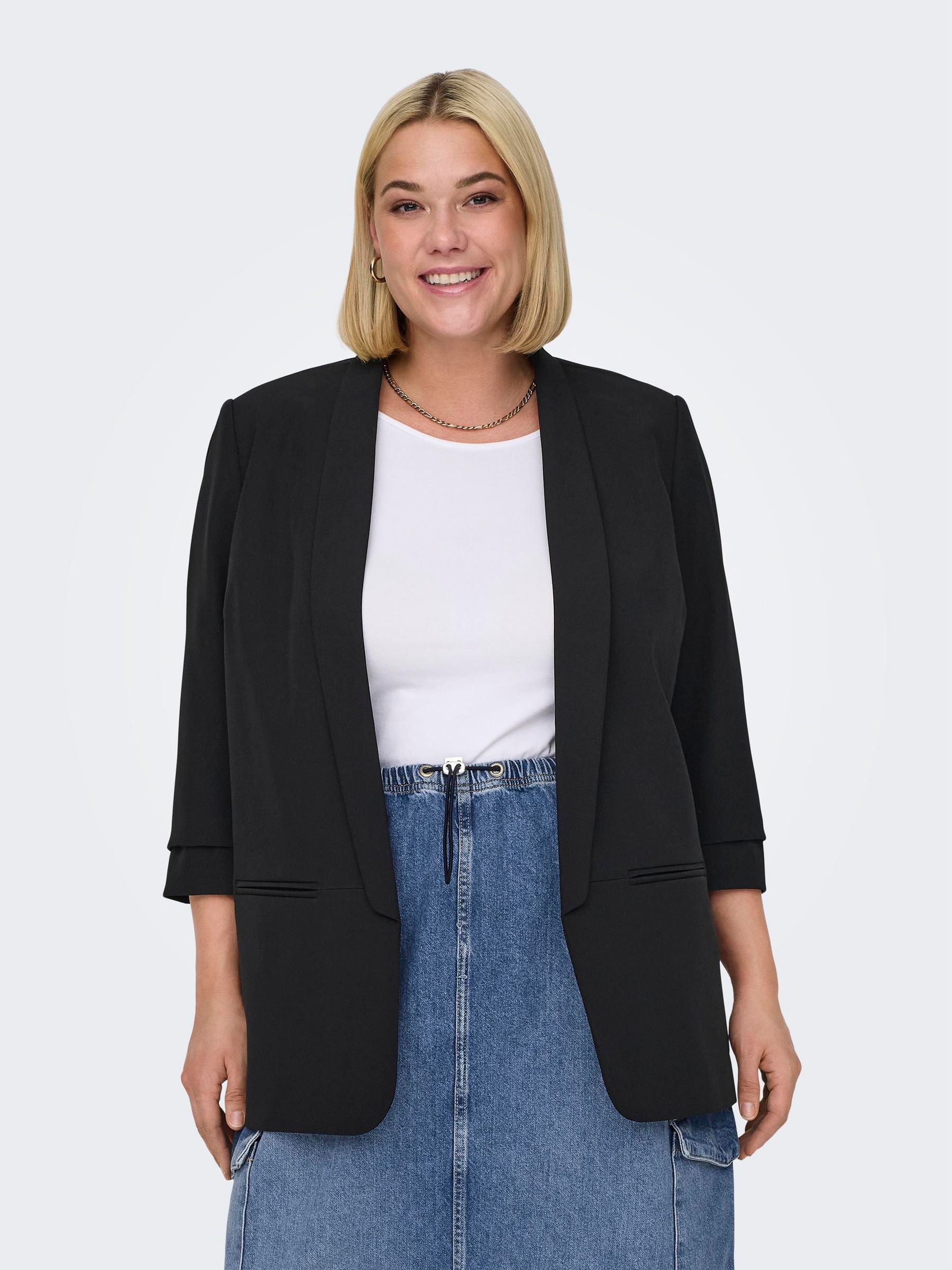 ONLY-CARMAKO_Noos2023_4463593_15300514_3.jpg Plus Size Jacket Blazer Zeitloser Stil mit Reverskragen CARELLY