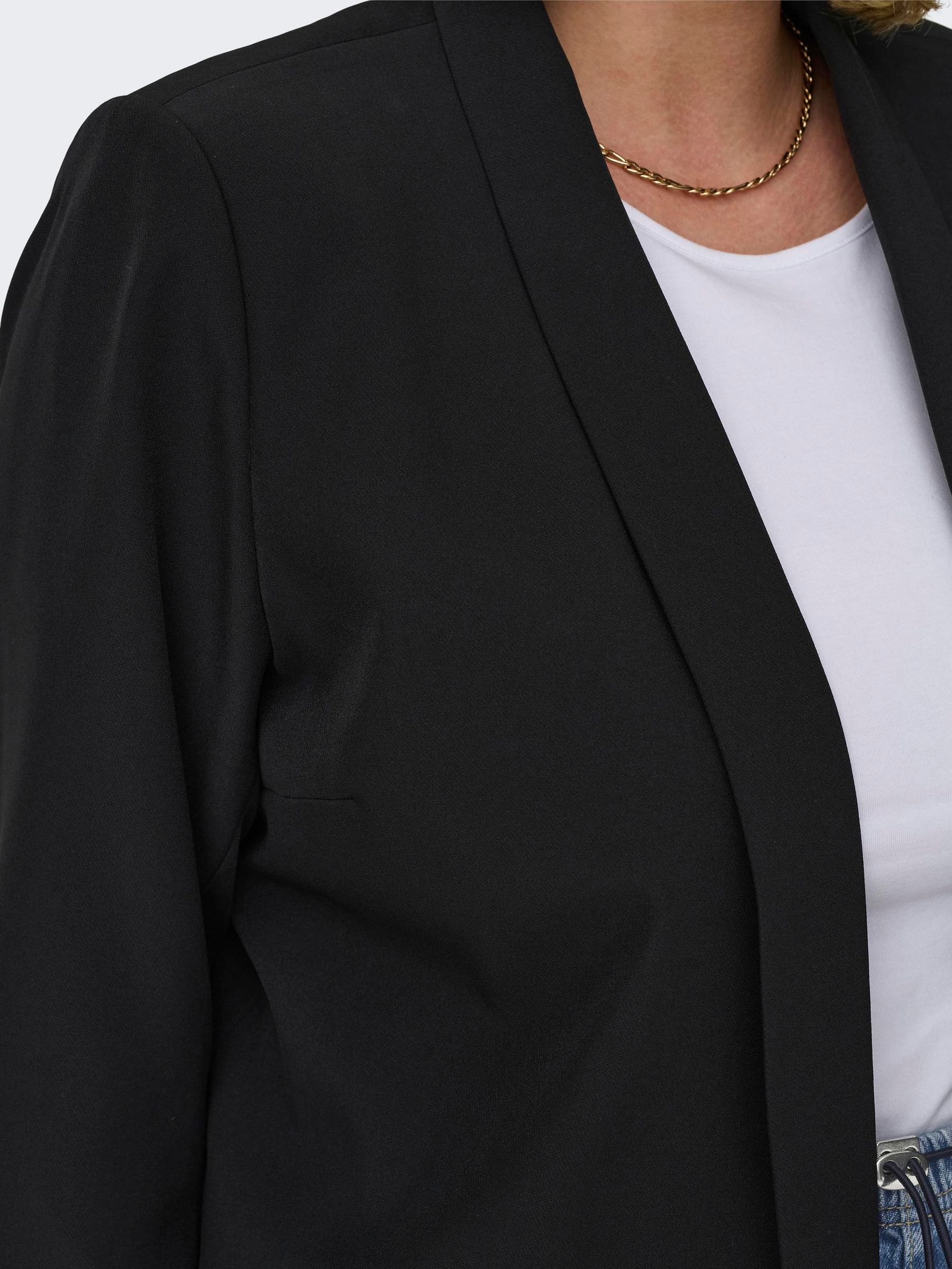 ONLY-CARMAKO_Noos2023_4463593_15300514_6.jpg Plus Size Jacket Blazer Zeitloser Stil mit Reverskragen CARELLY