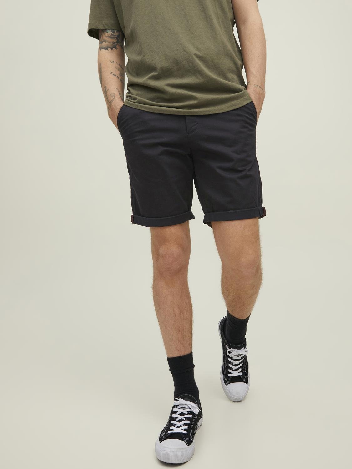 JACK&JONES_SpringSummer2020_3236234_12165604_3.jpg Herren Shorts Mid Waist Chino Midi Bermuda Pants